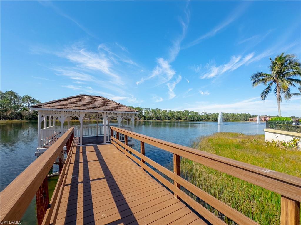 2001 Tarpon Bay DR N # 202