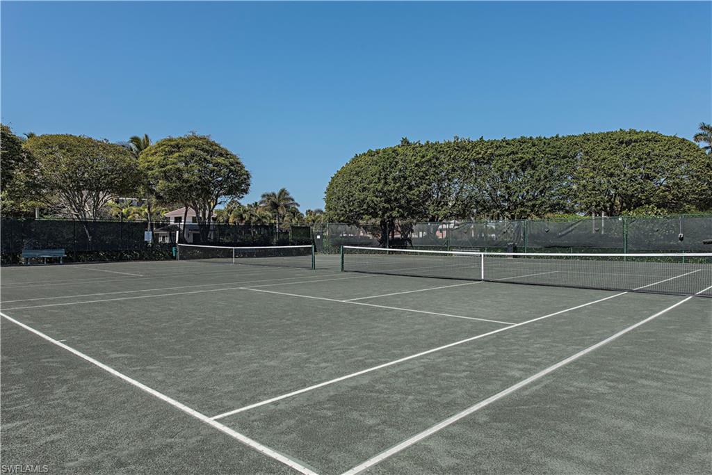 2382 Gulf Shore BLVD N 502