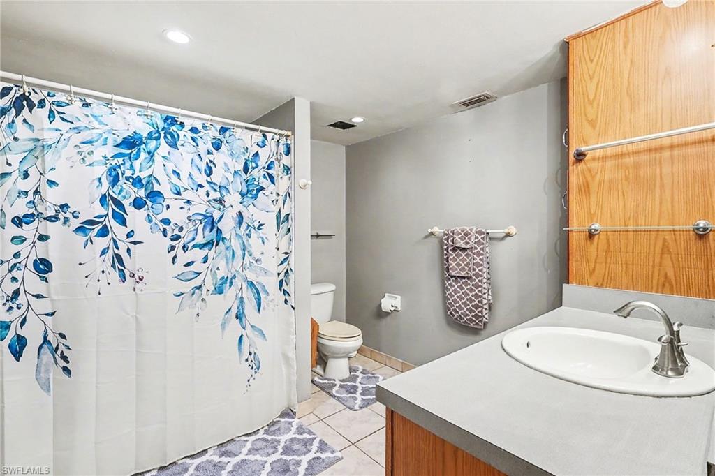 180 Cypress WAY E # A103