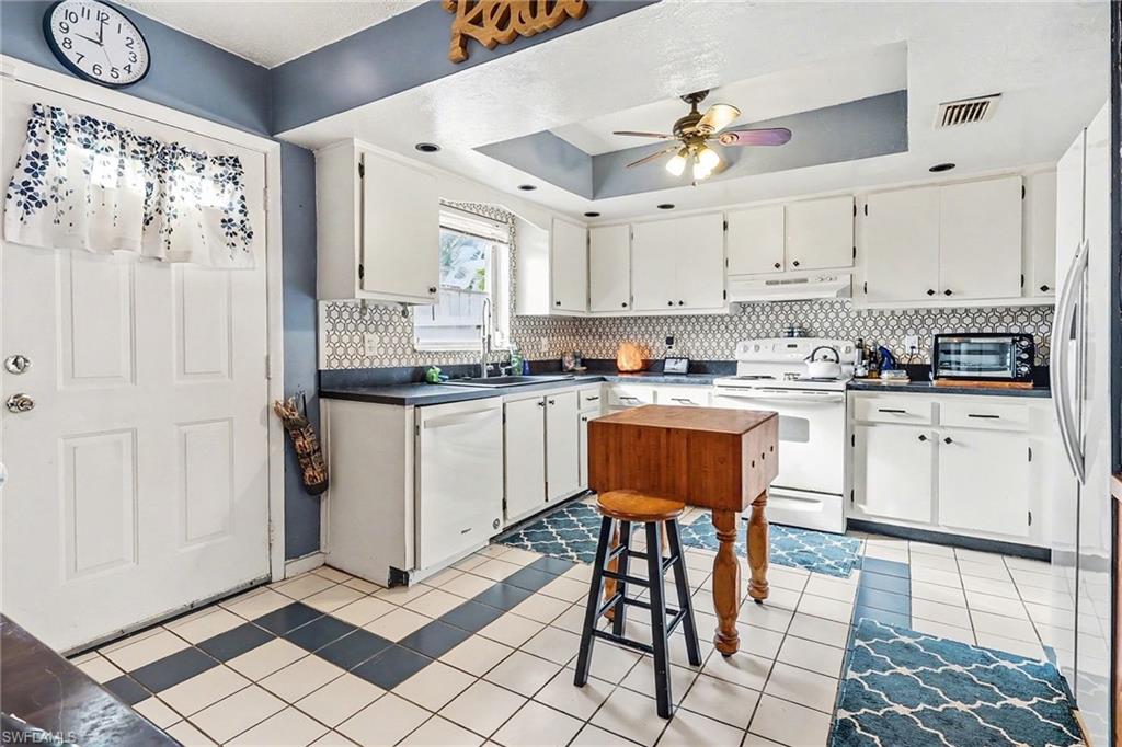 180 Cypress WAY E # A103