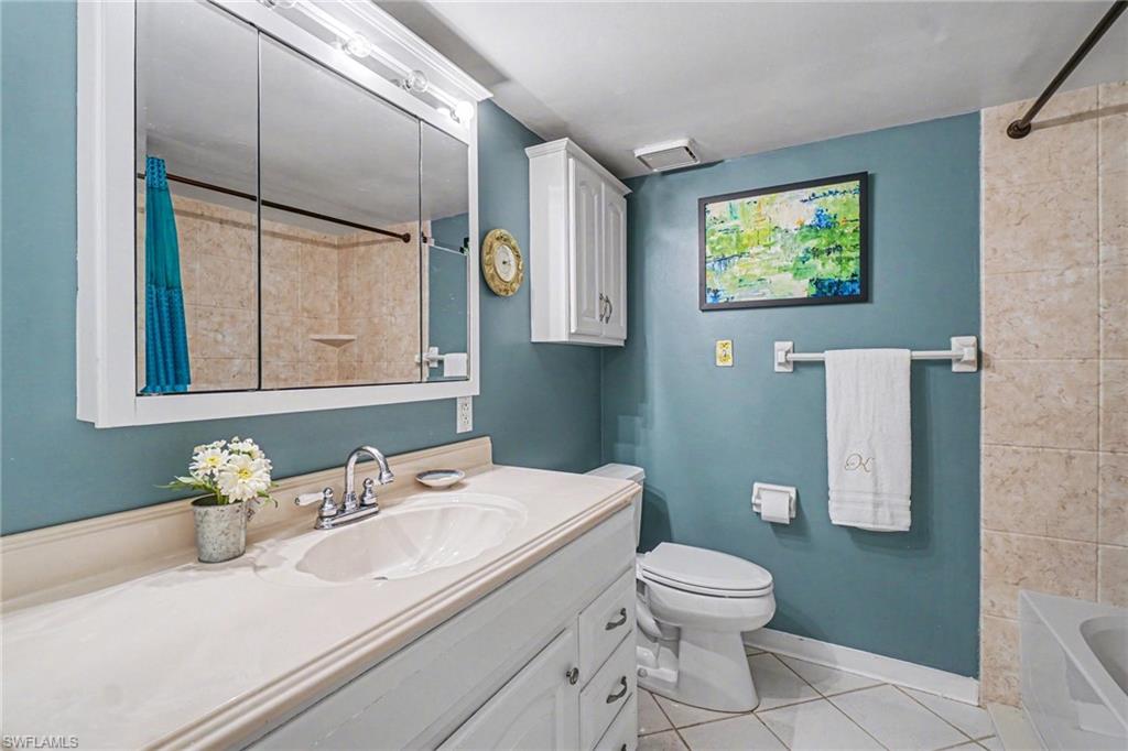 215 Cypress WAY E E2