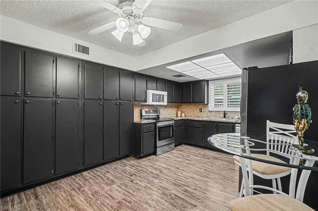 215 Cypress WAY E E2