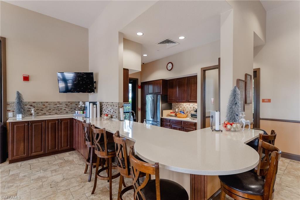 8438 Volaro WAY