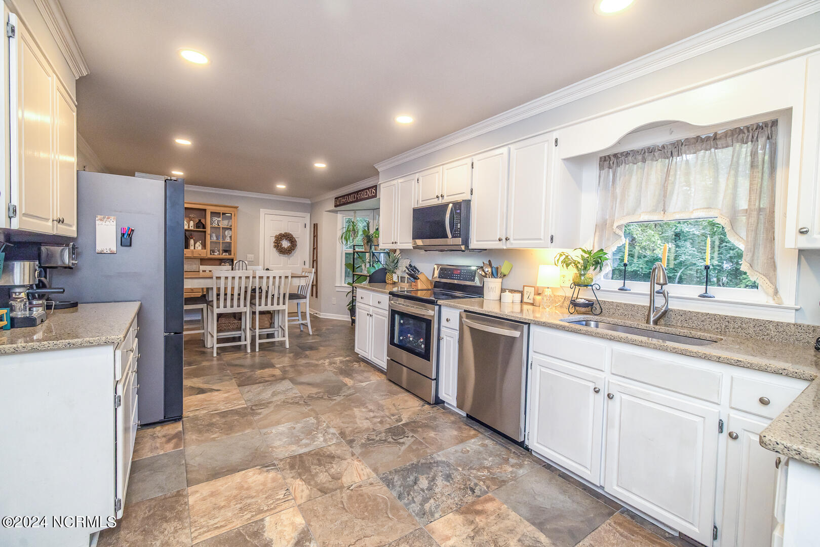 401 Porters Neck Road