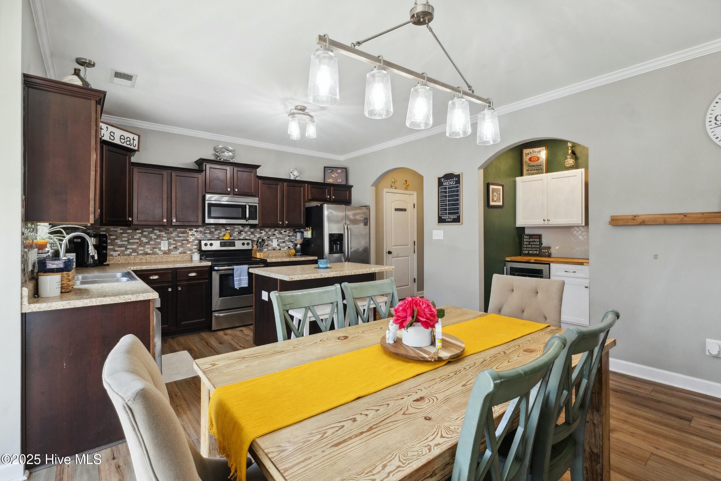 157 Bridgeport Drive