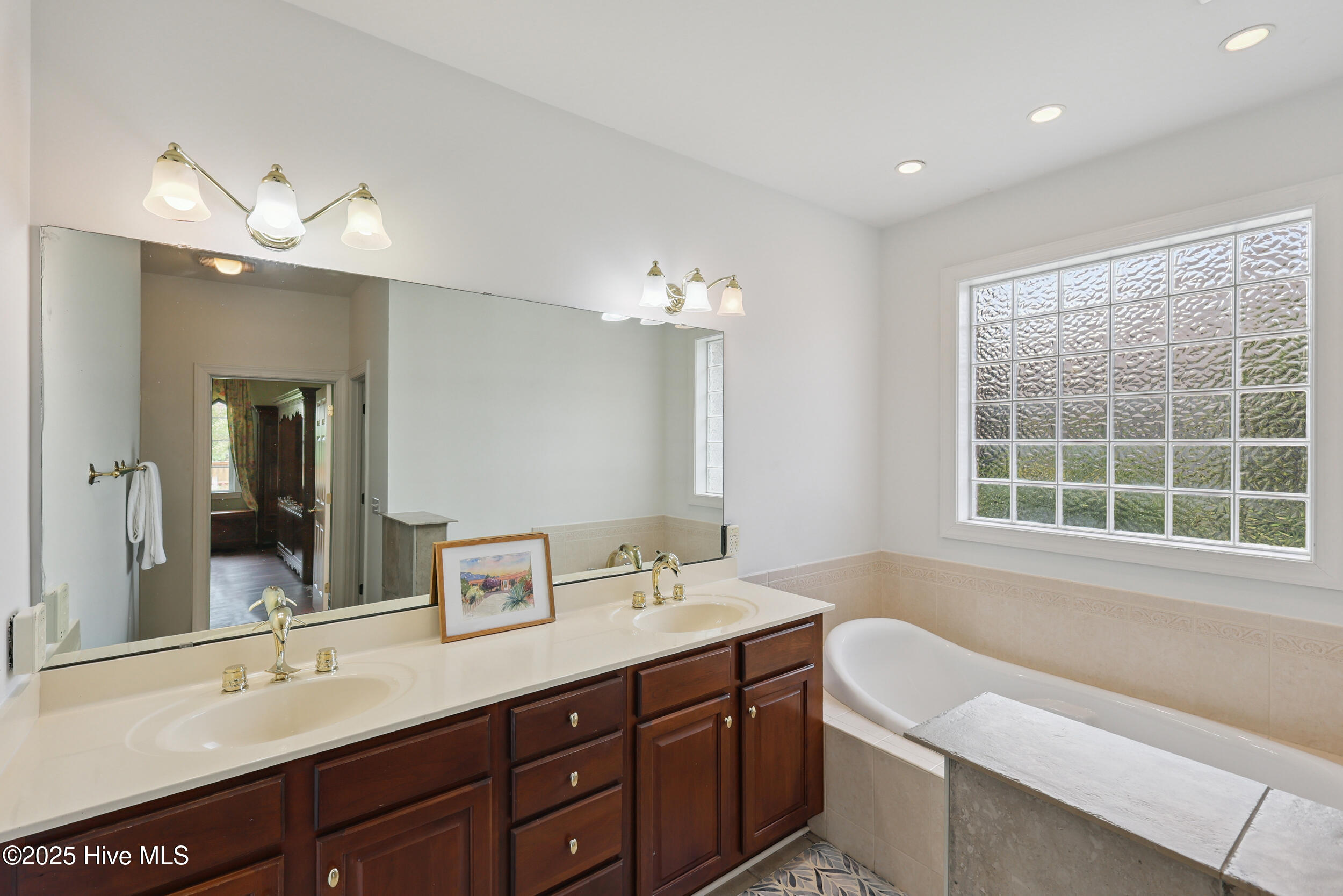 1612 Grandiflora Drive