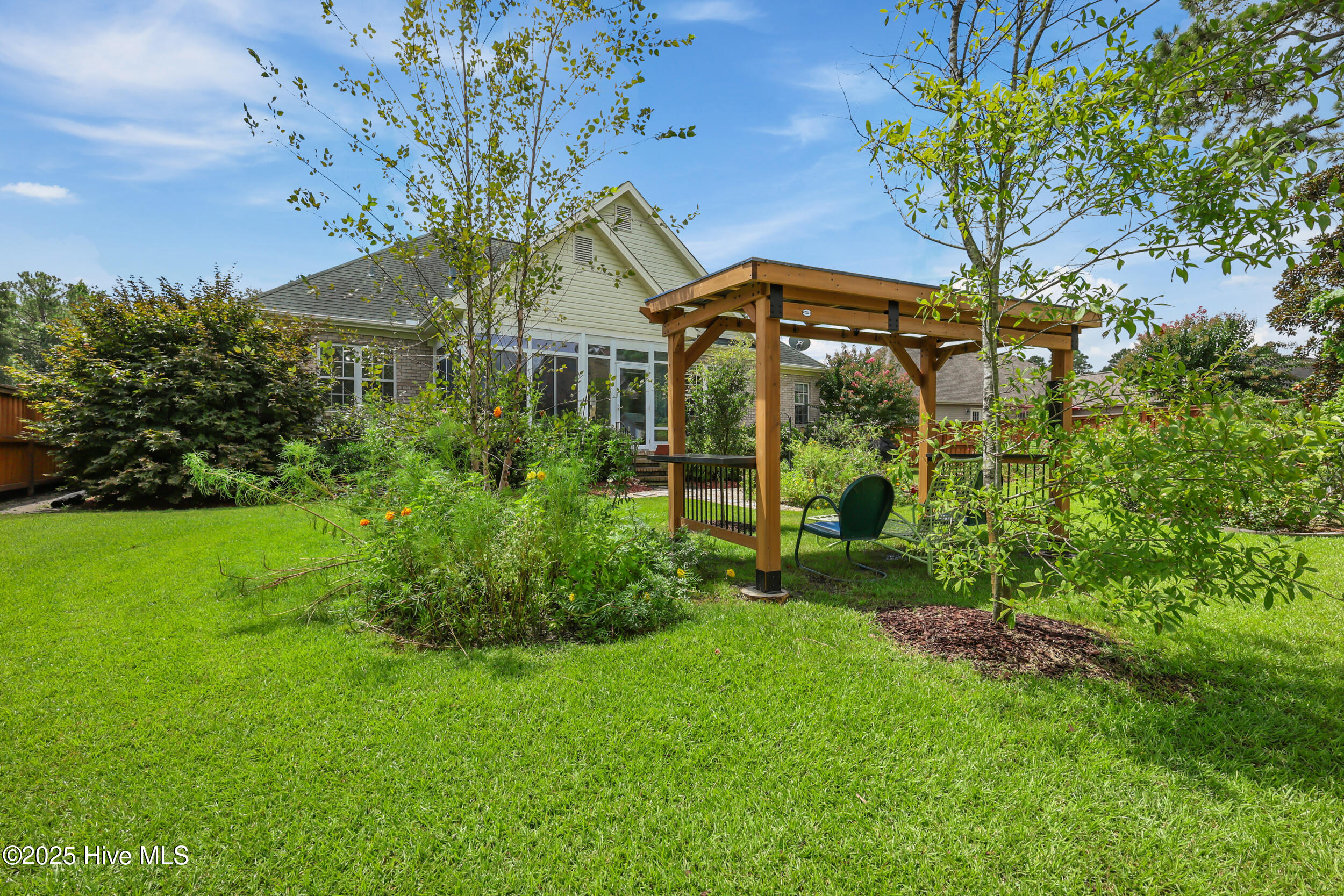 1612 Grandiflora Drive