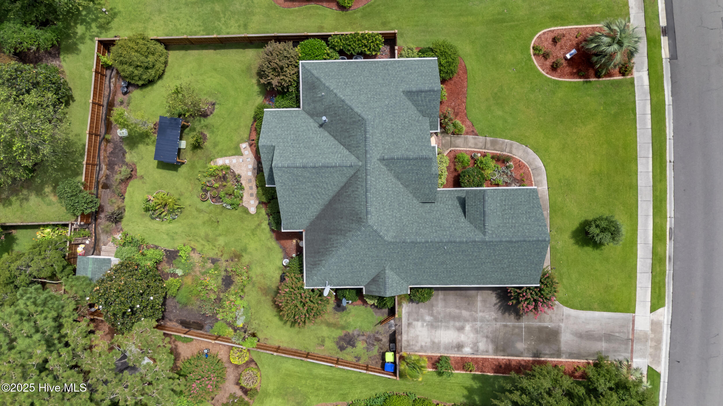1612 Grandiflora Drive