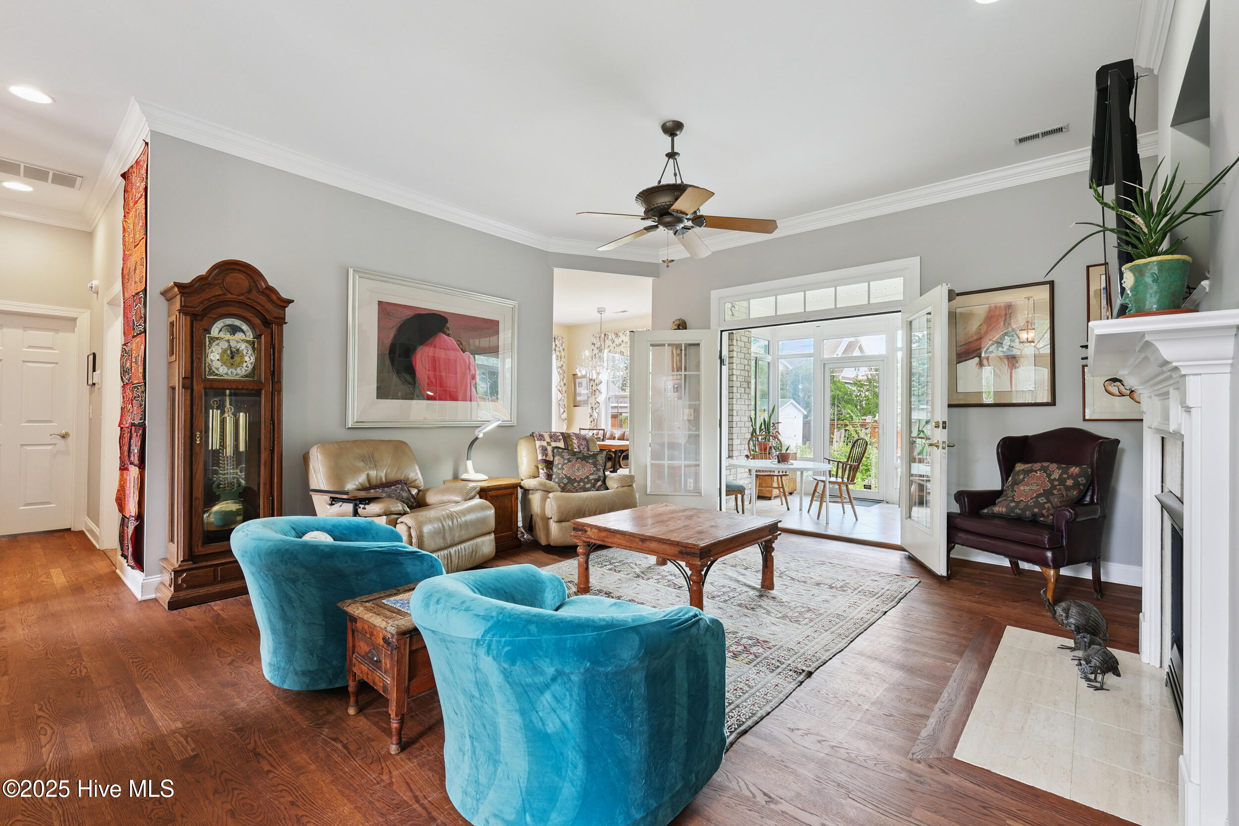 1612 Grandiflora Drive