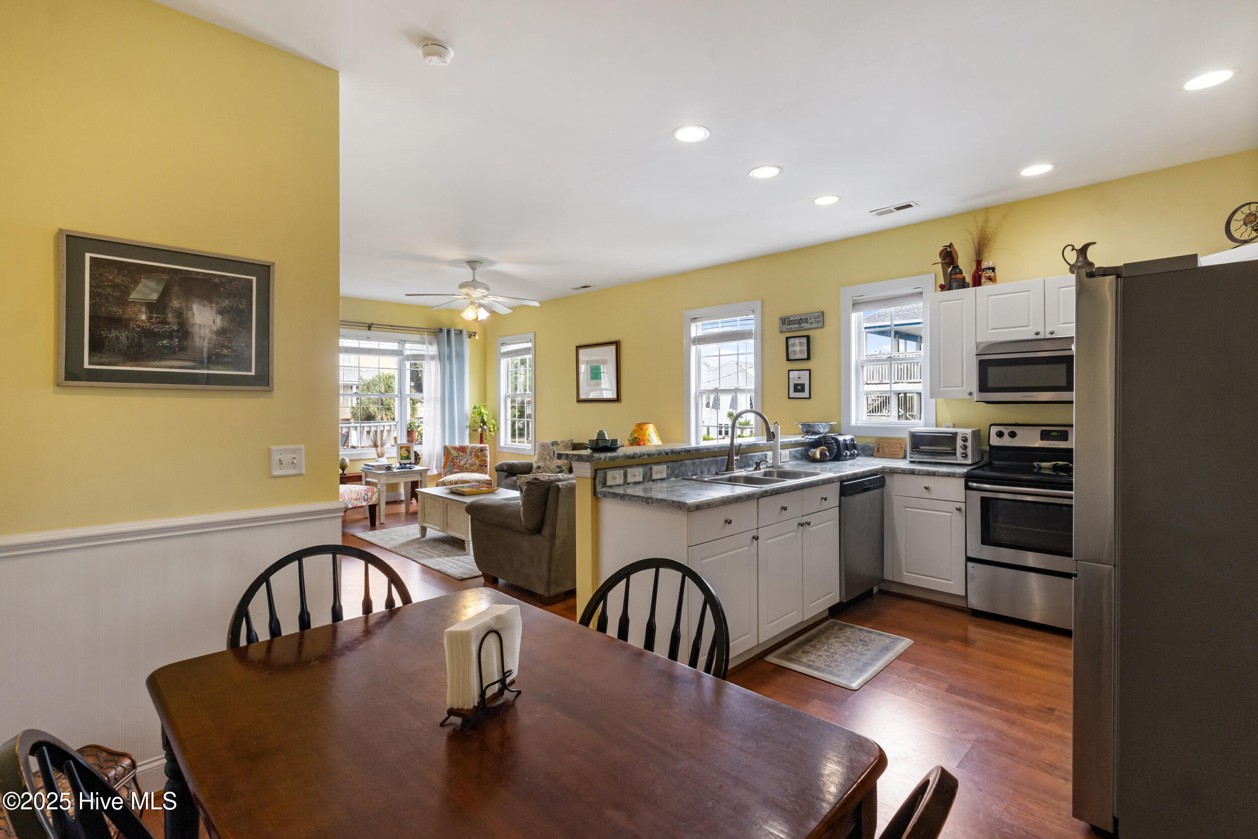 1512 Snapper Lane, 1