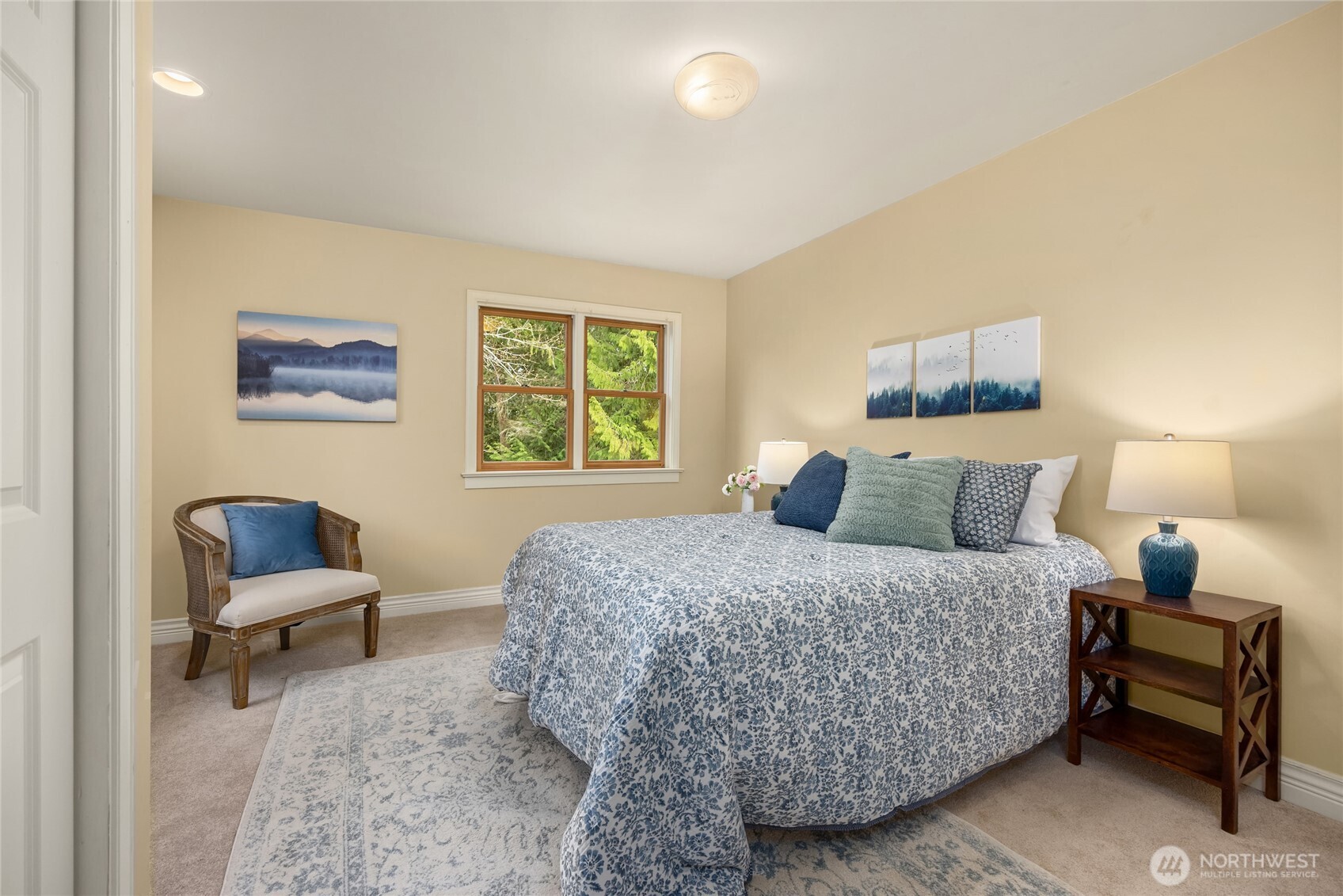11138 Fairmont Lane NE