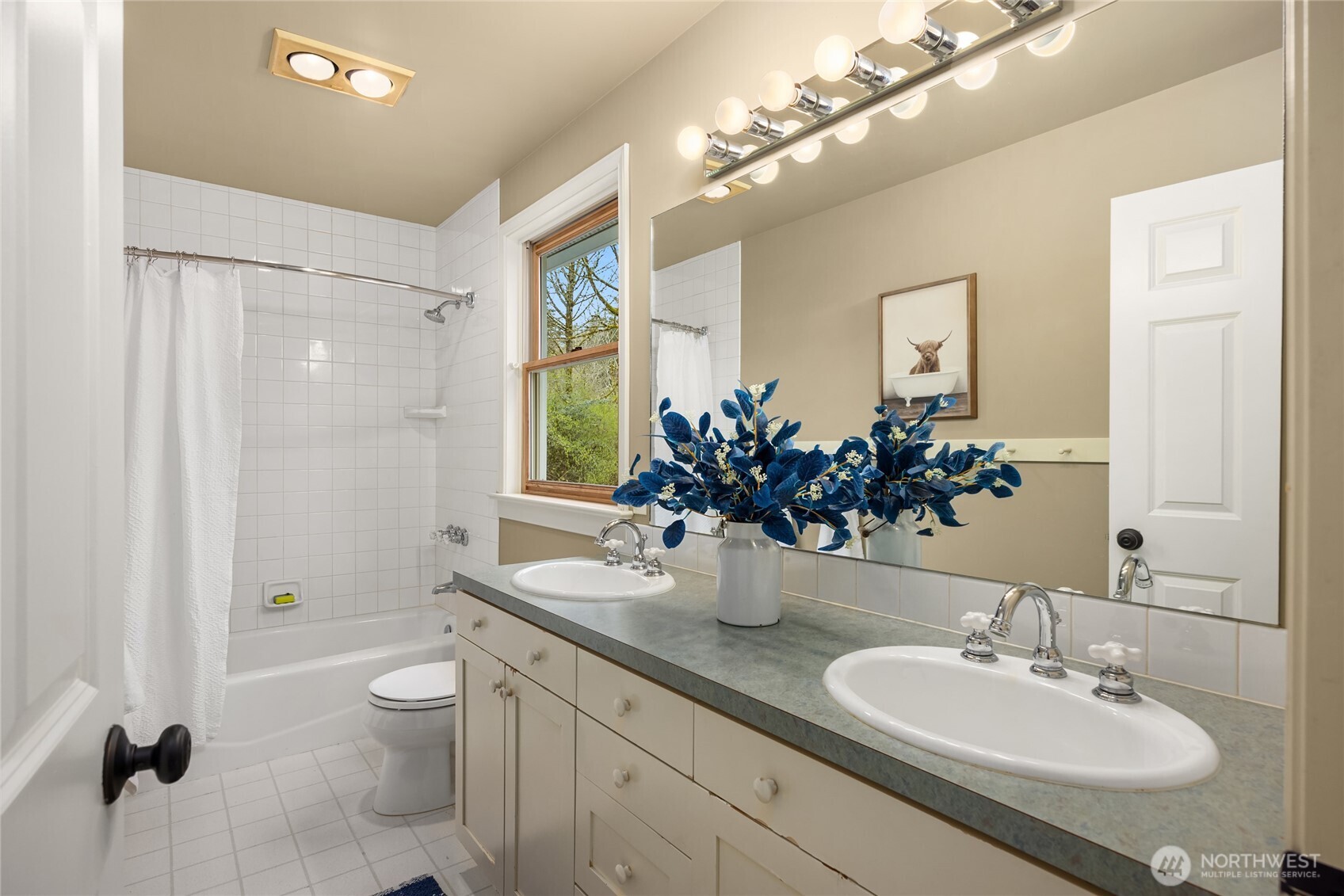 11138 Fairmont Lane NE
