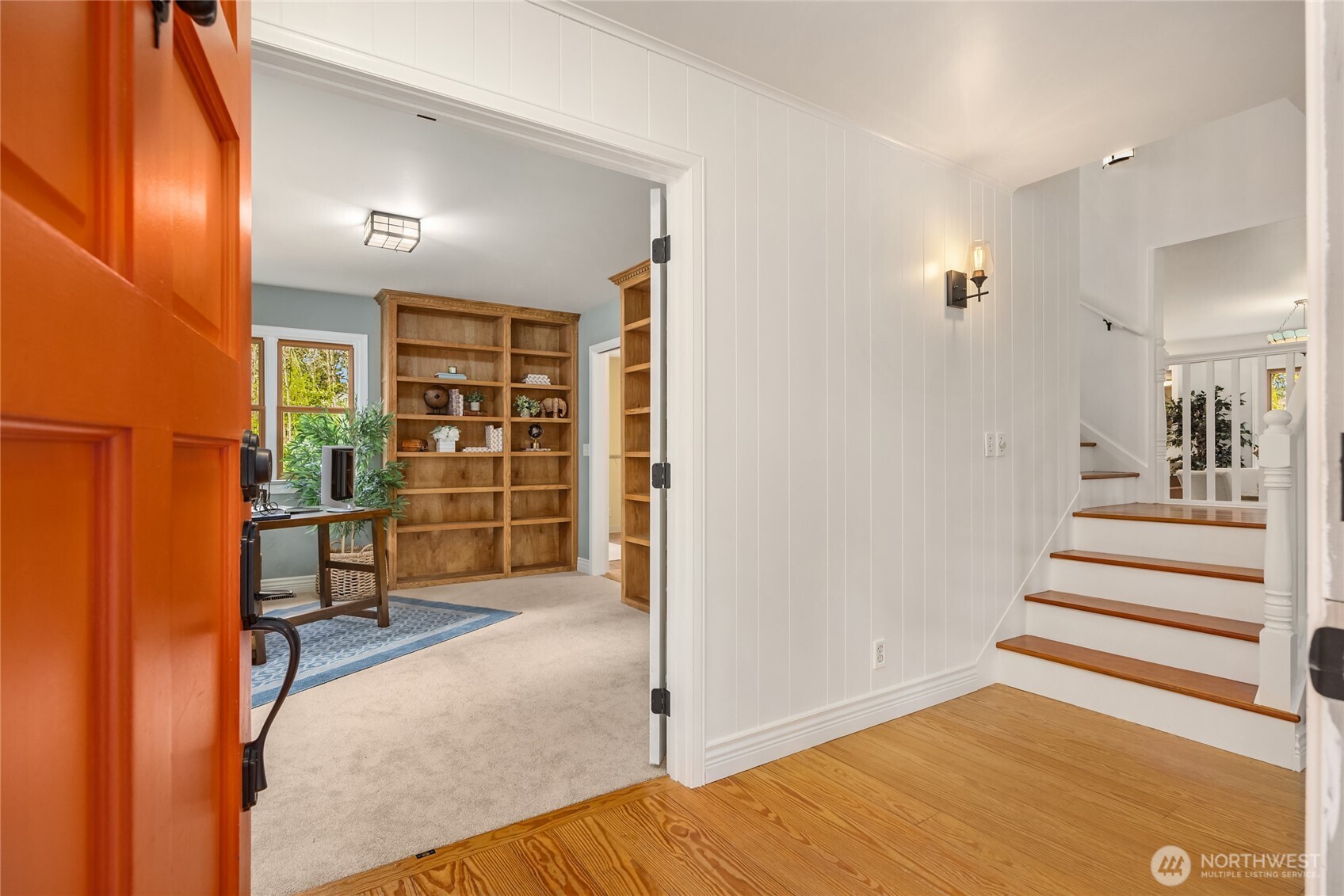 11138 Fairmont Lane NE