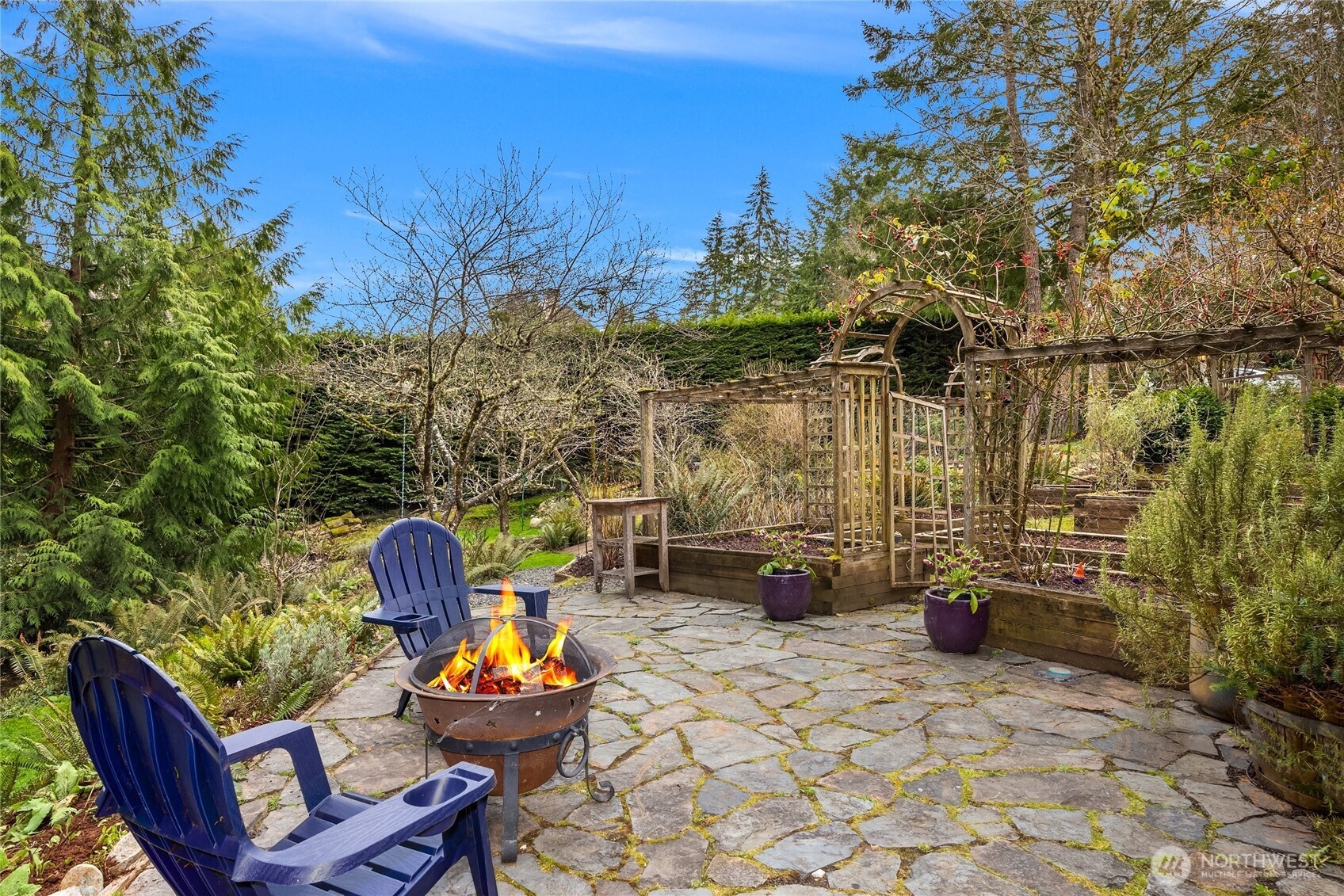 11138 Fairmont Lane NE