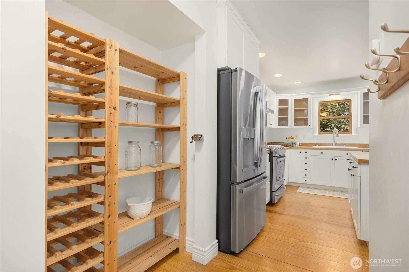 11138 Fairmont Lane NE