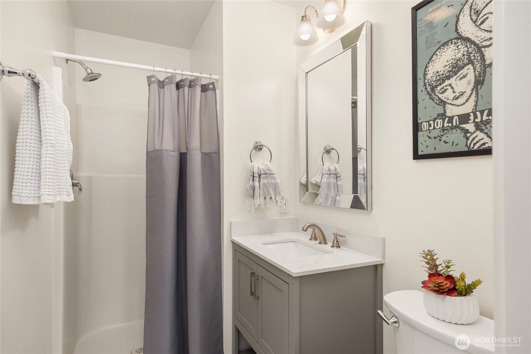 737 Madison Avenue N Unit: 30
