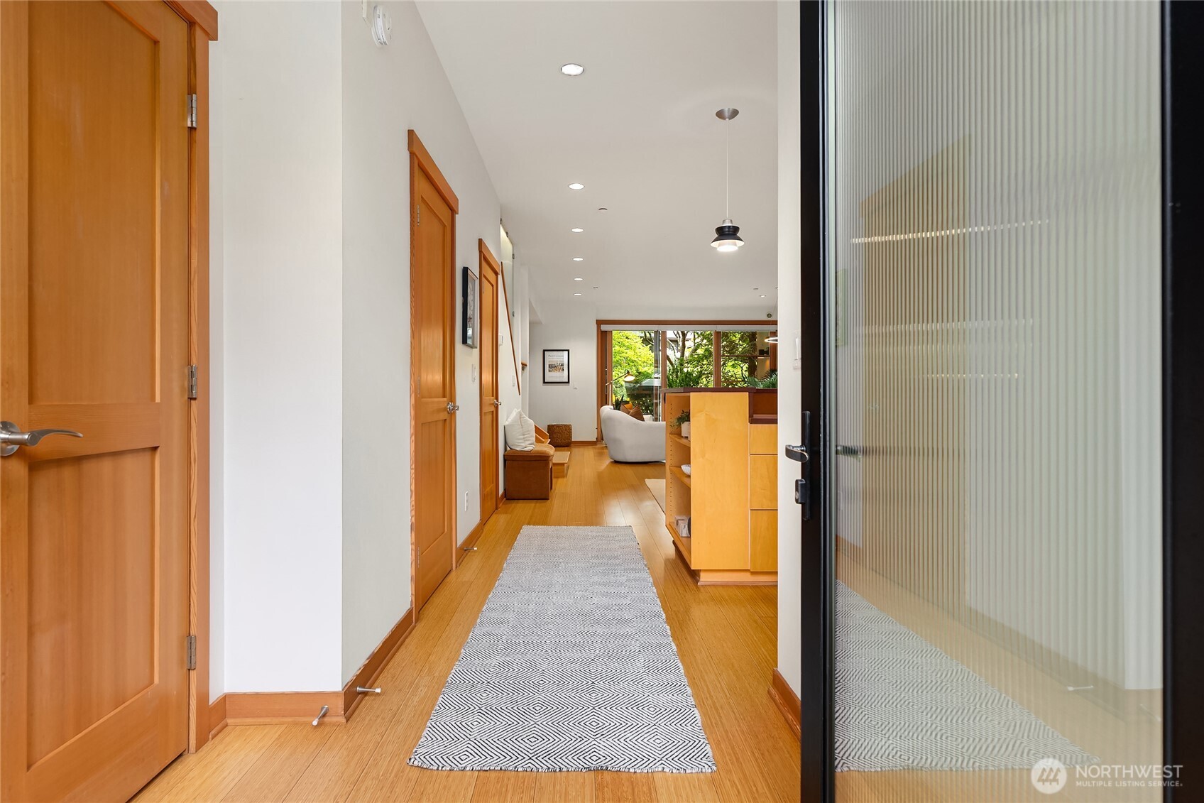 722 NE Vineyard Lane Unit: L102