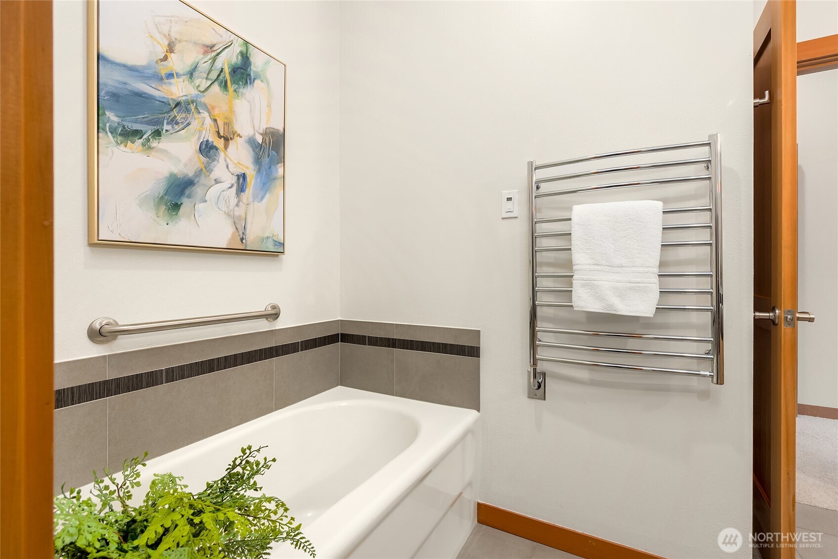 722 NE Vineyard Lane Unit: L102