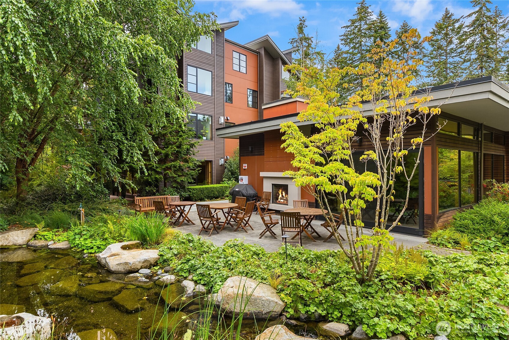 722 NE Vineyard Lane Unit: L102