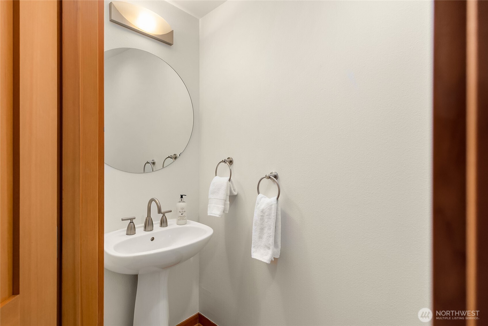722 NE Vineyard Lane Unit: L102