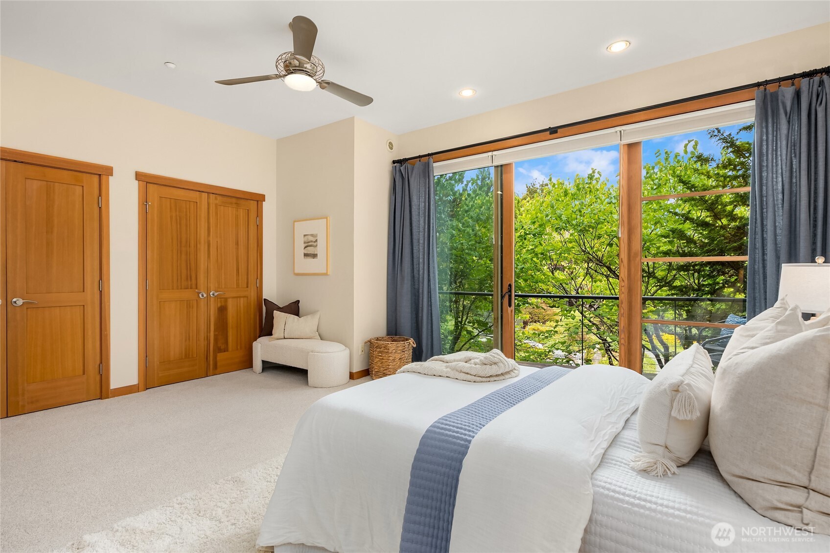 722 NE Vineyard Lane Unit: L102