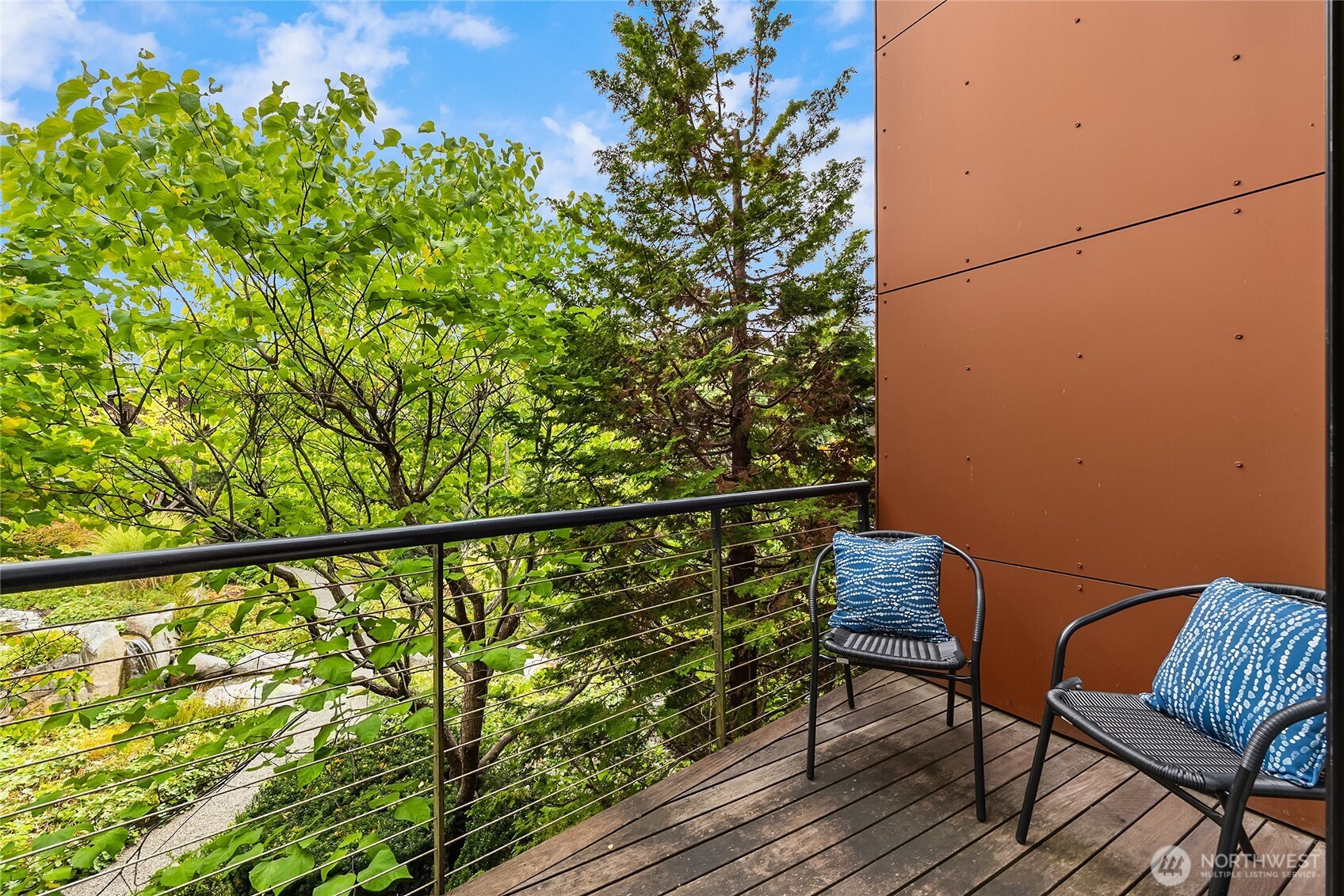 722 NE Vineyard Lane Unit: L102