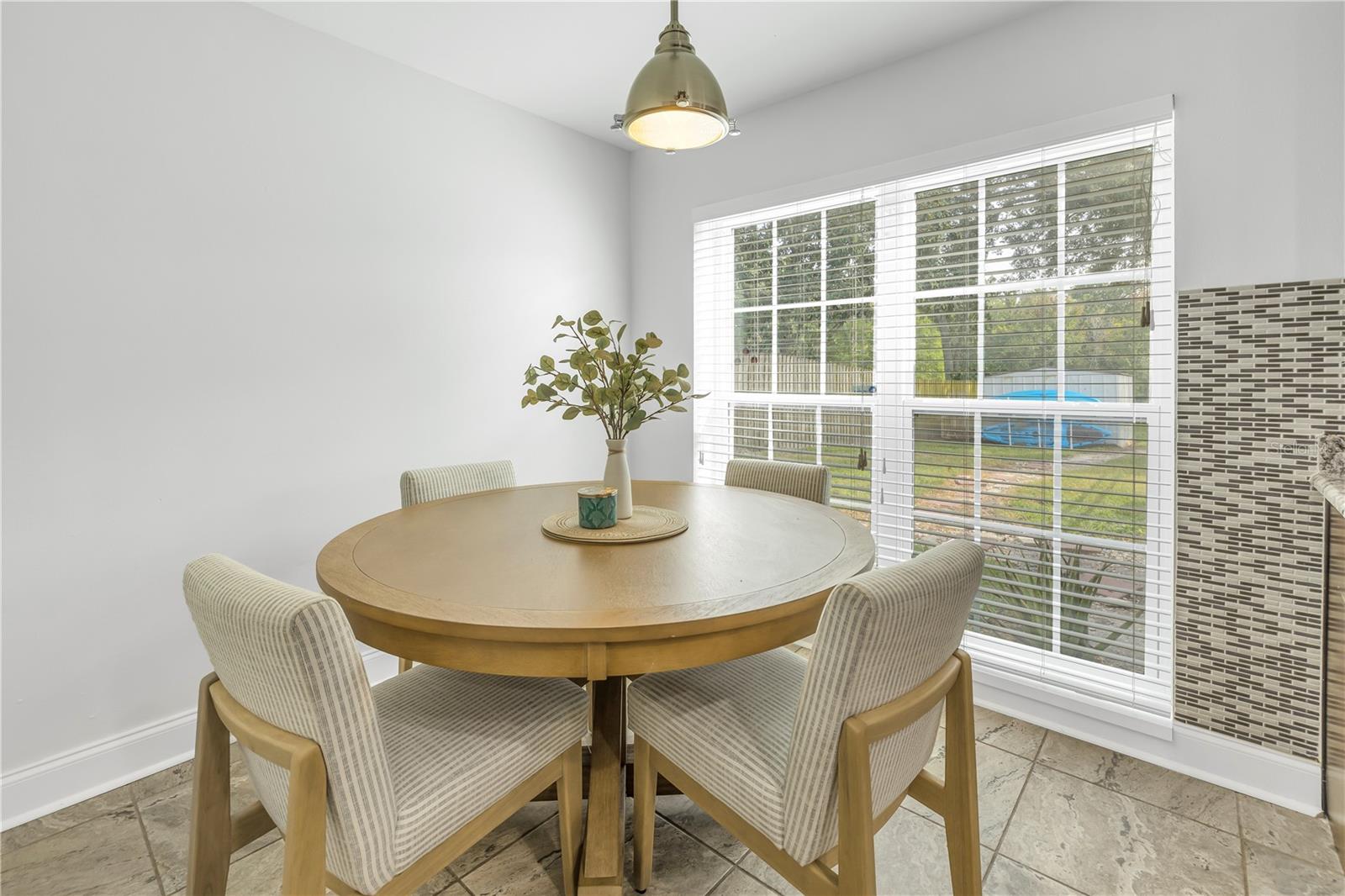 3216 PLEASANT LAKE DR