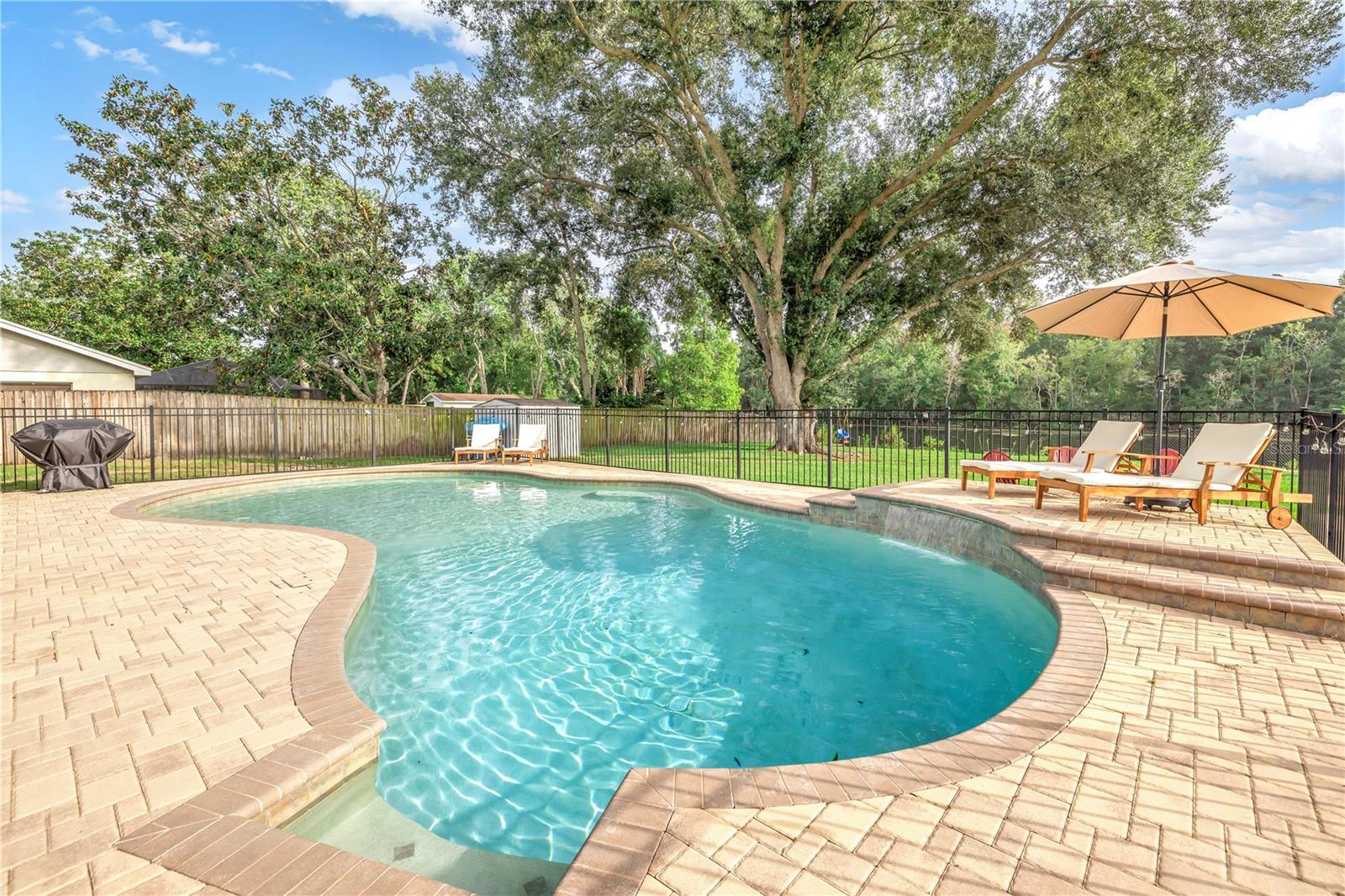 3216 PLEASANT LAKE DR