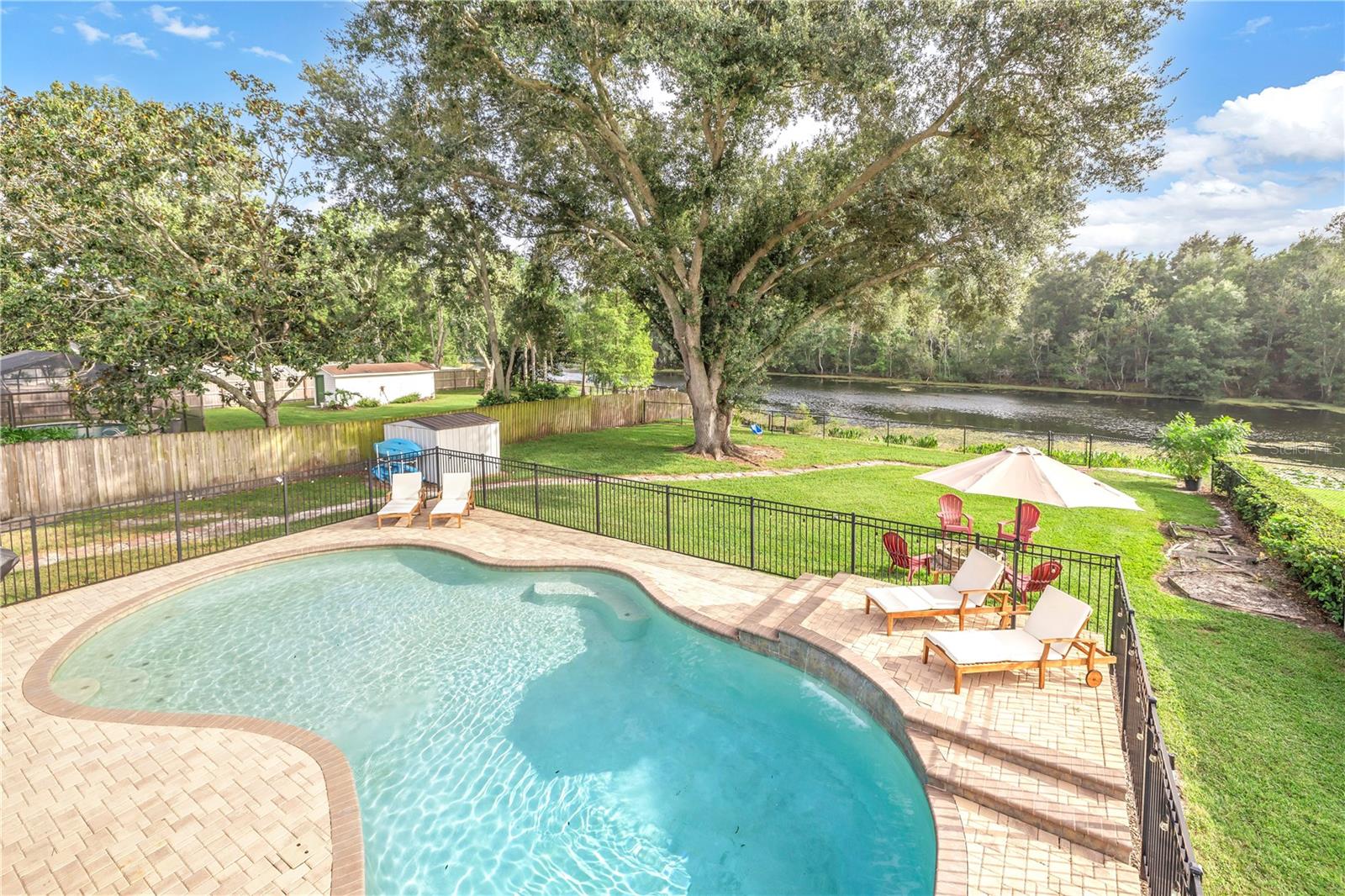 3216 PLEASANT LAKE DR