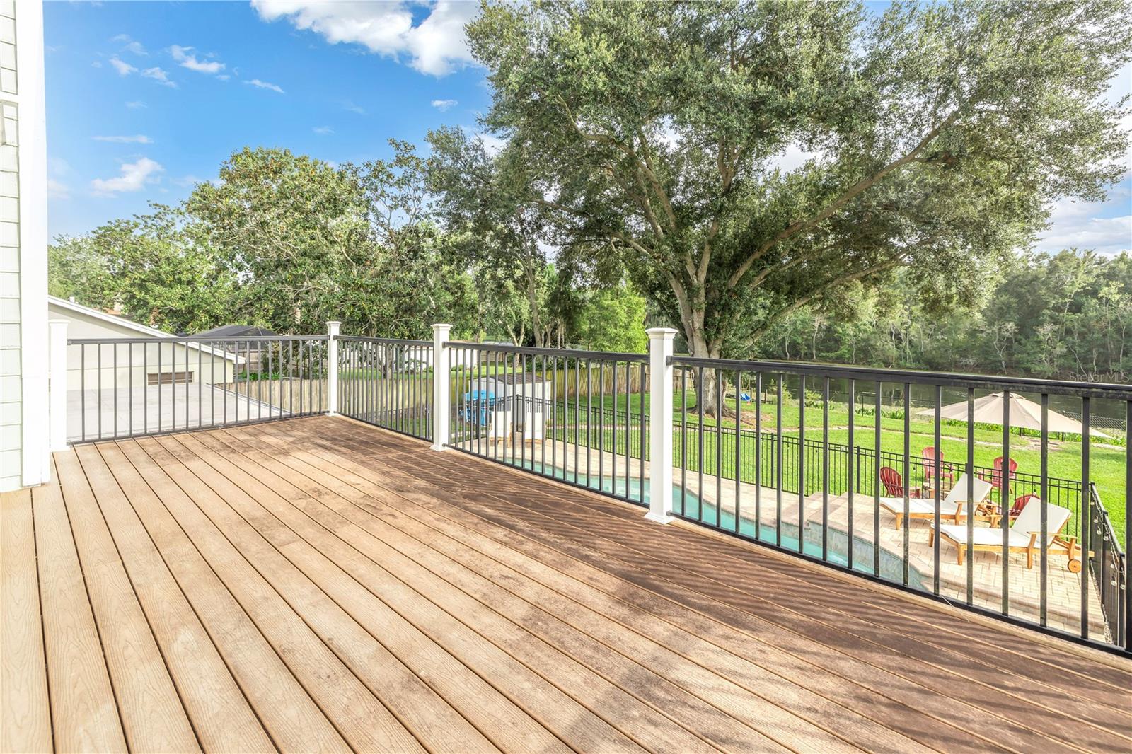 3216 PLEASANT LAKE DR