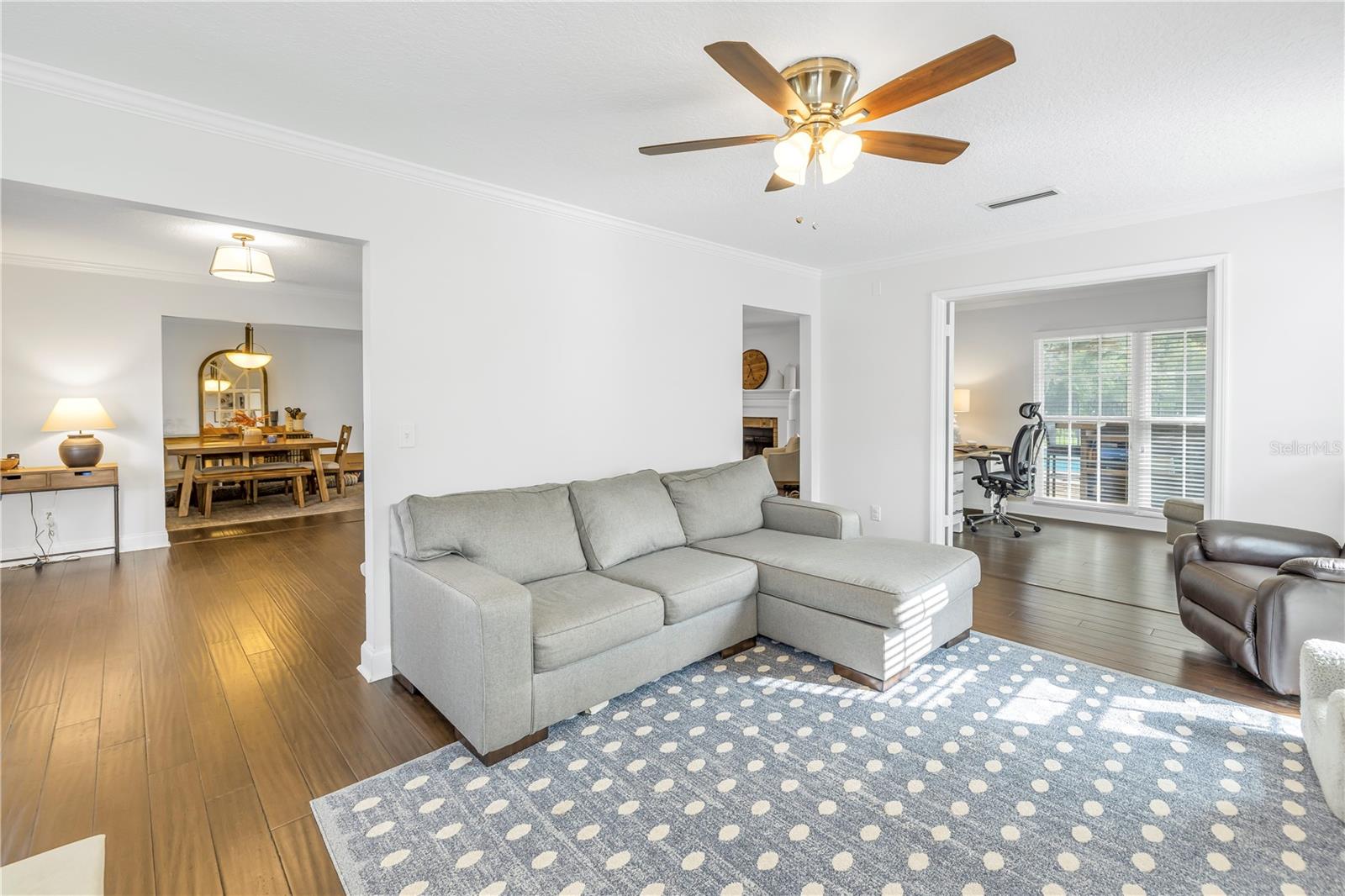 3216 PLEASANT LAKE DR