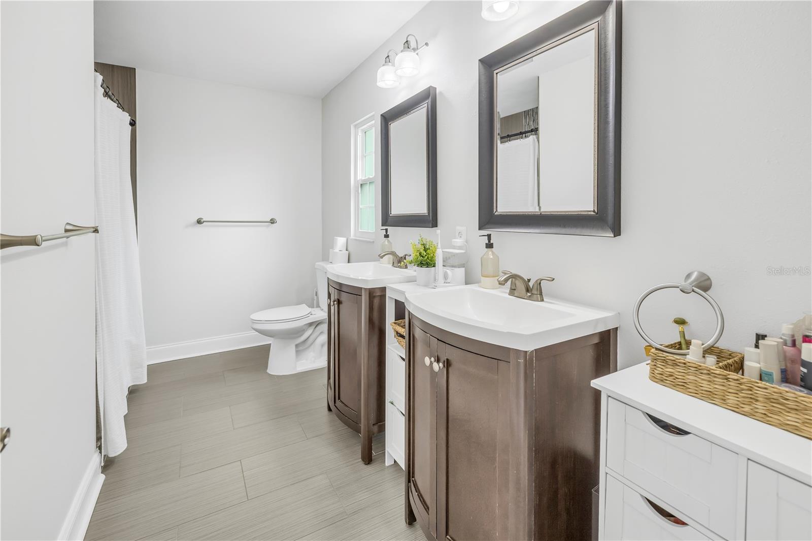 3216 PLEASANT LAKE DR