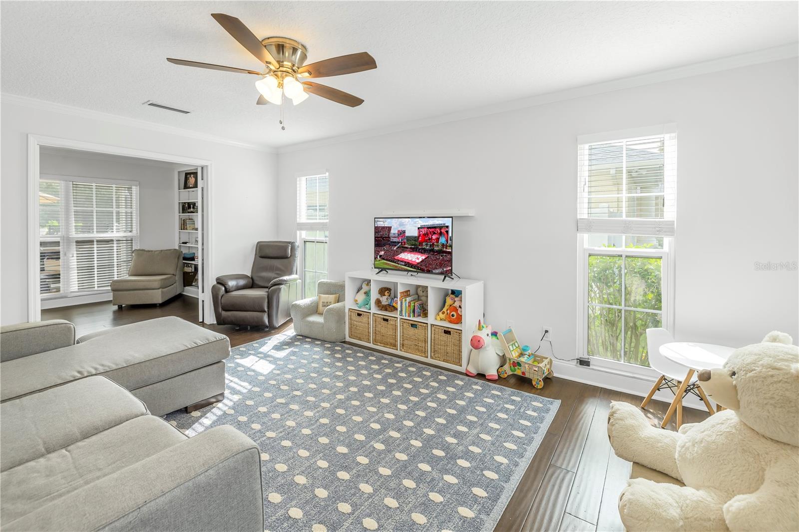 3216 PLEASANT LAKE DR