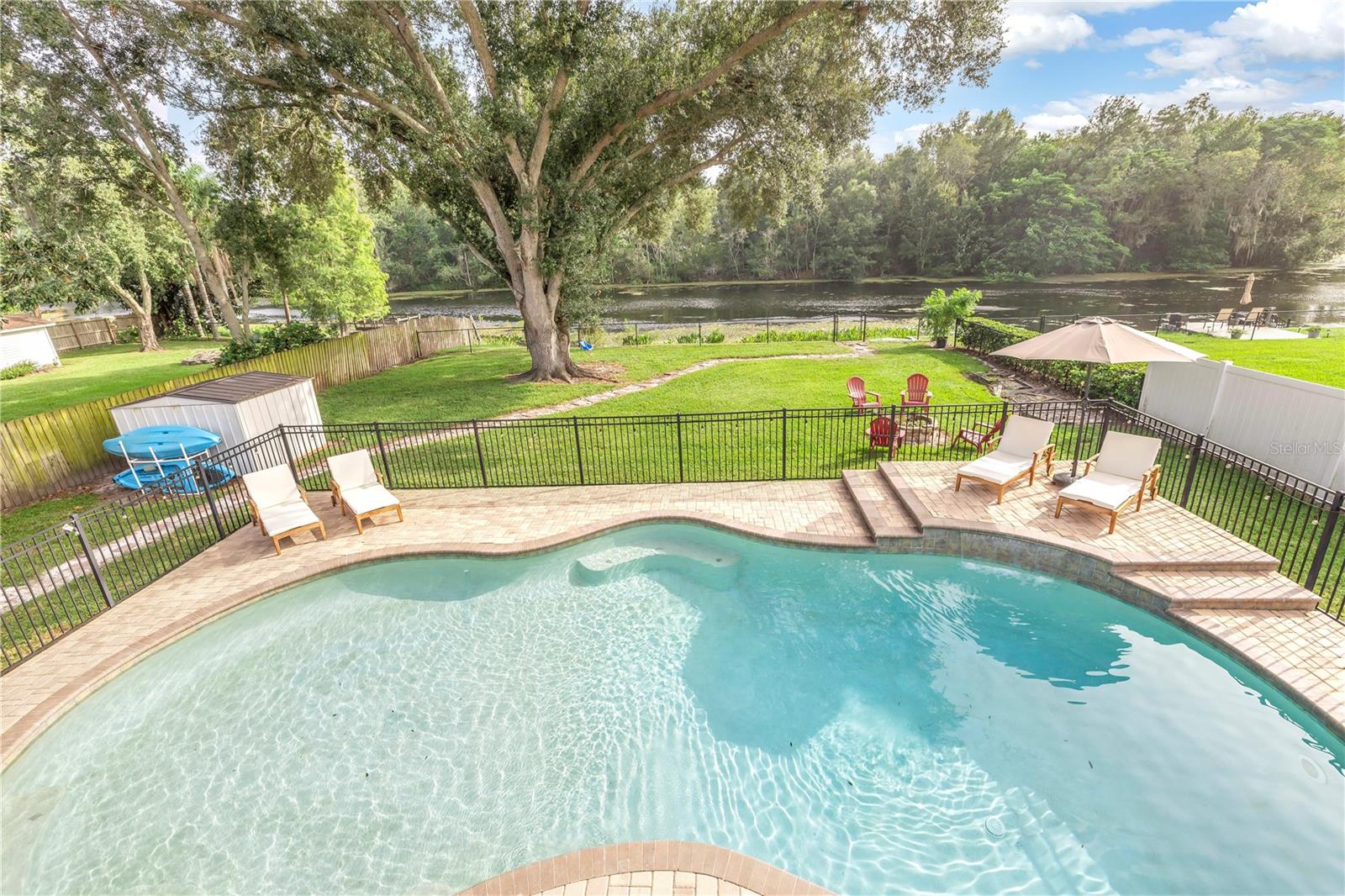 3216 PLEASANT LAKE DR