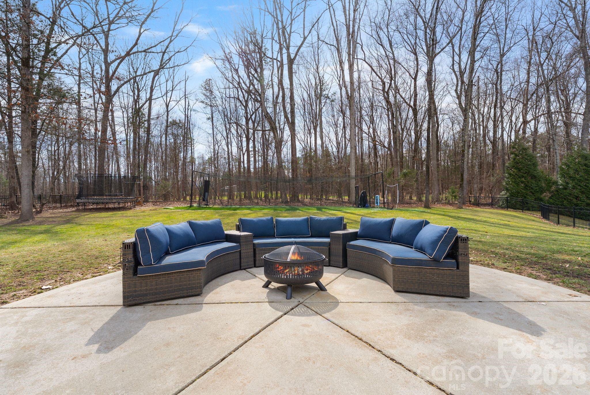 1400 War Admiral Lane