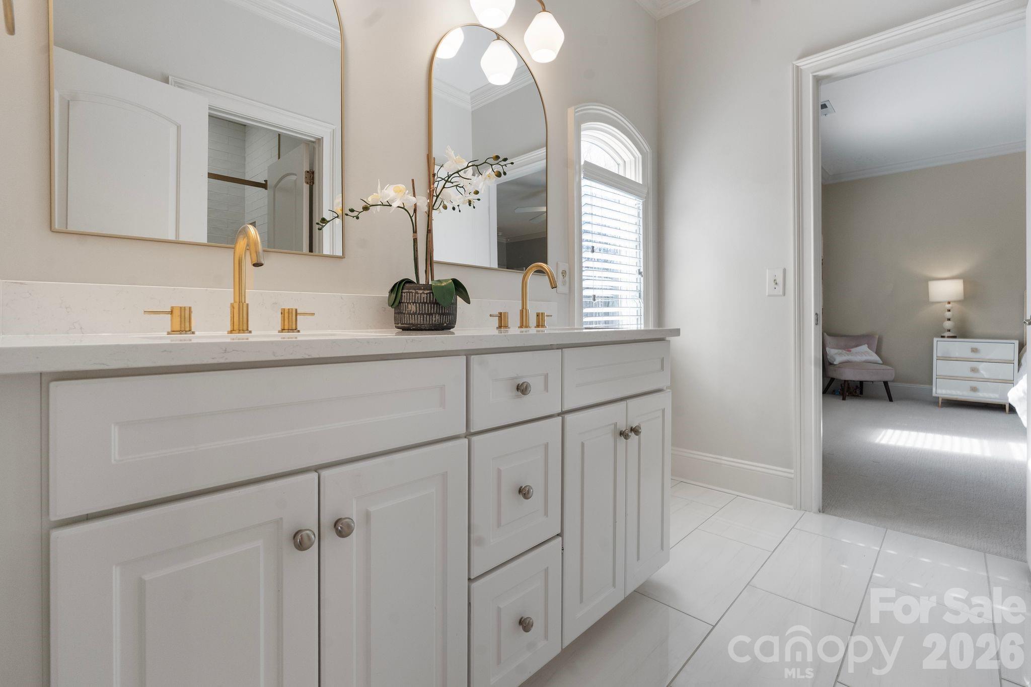 1400 War Admiral Lane