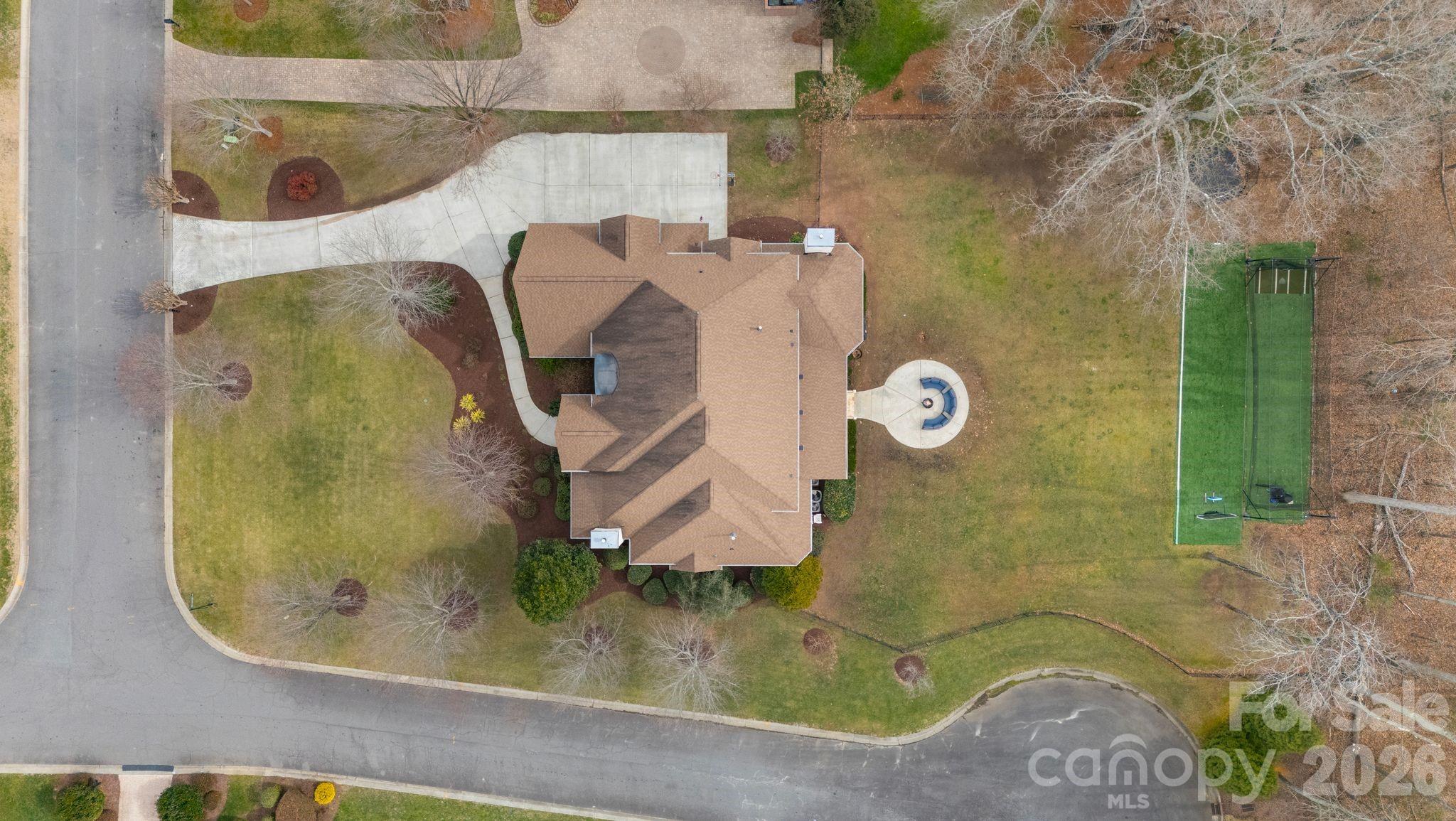 1400 War Admiral Lane