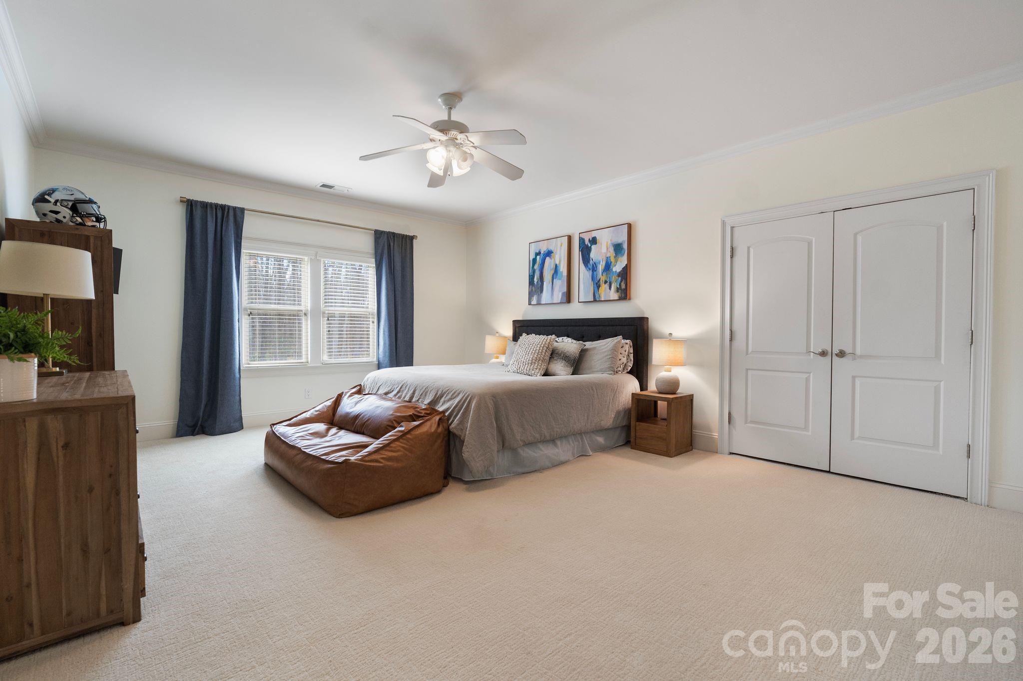 1400 War Admiral Lane