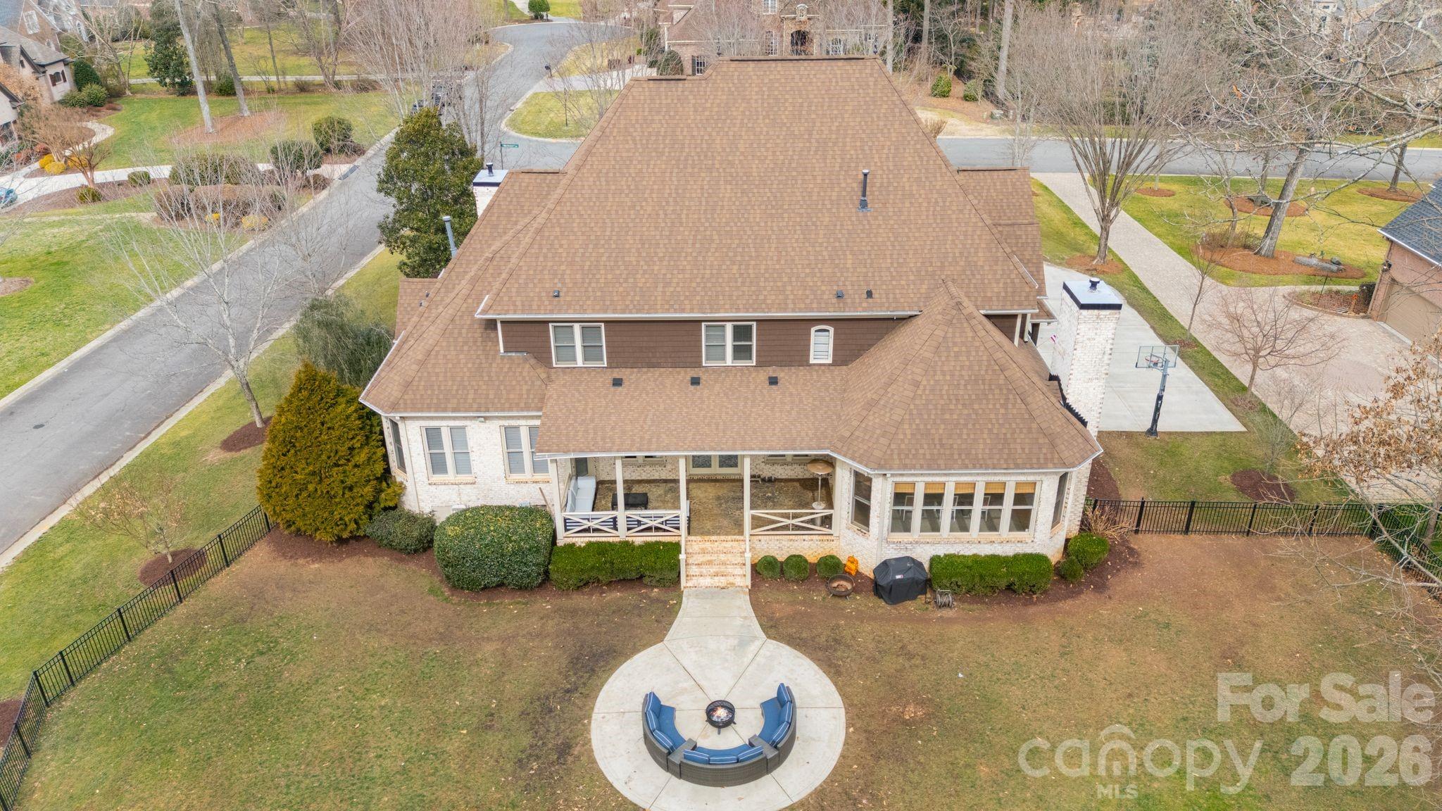 1400 War Admiral Lane