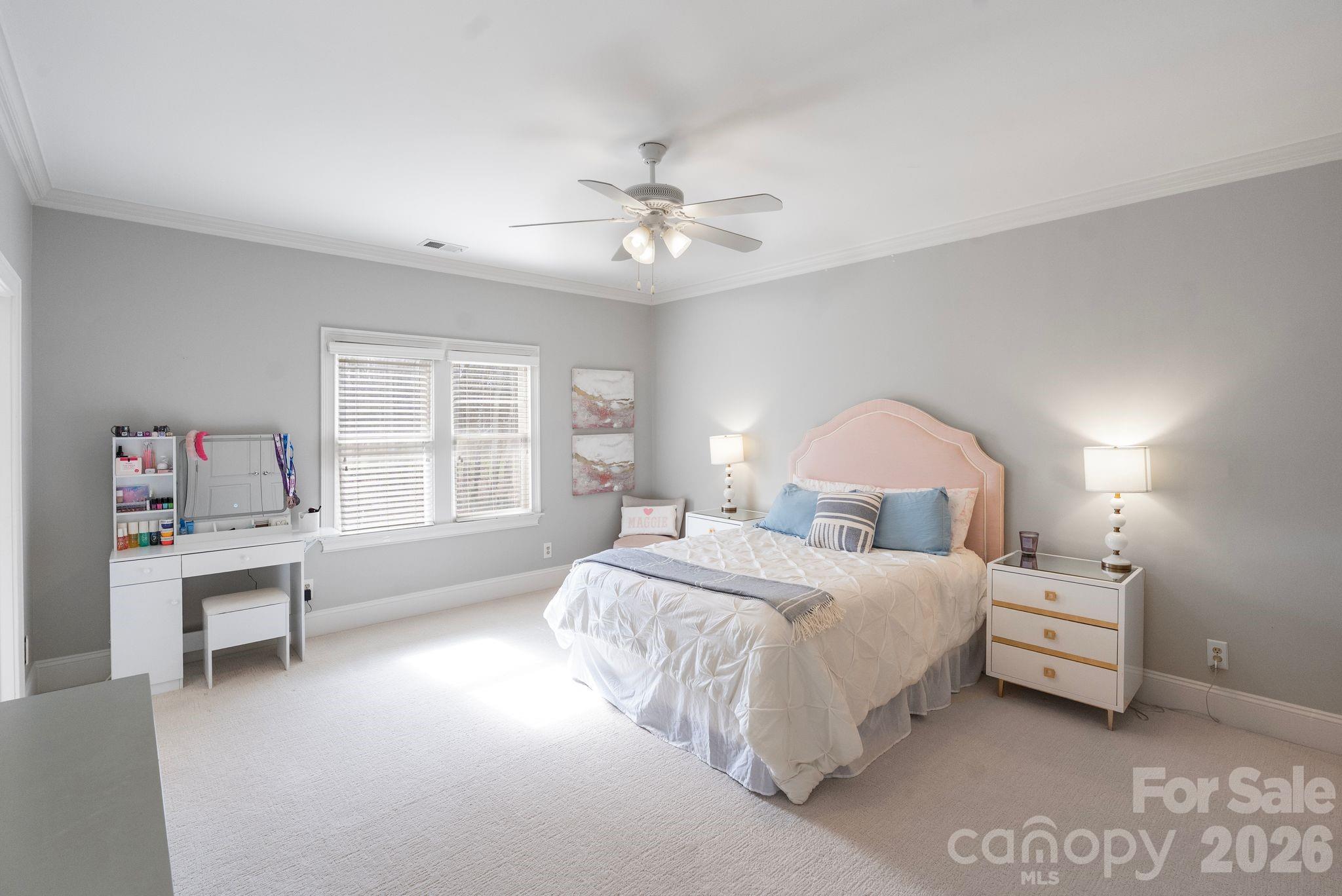 1400 War Admiral Lane