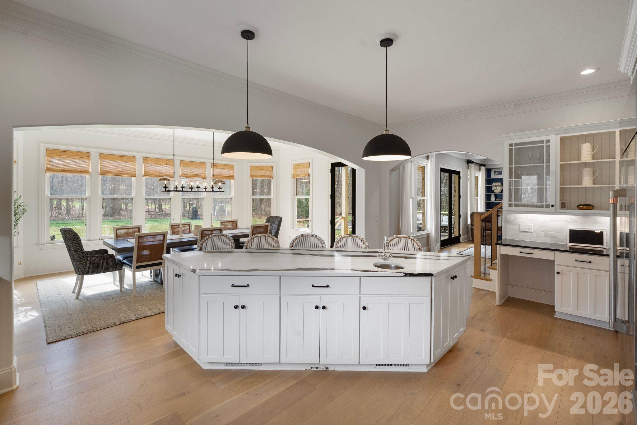 1400 War Admiral Lane