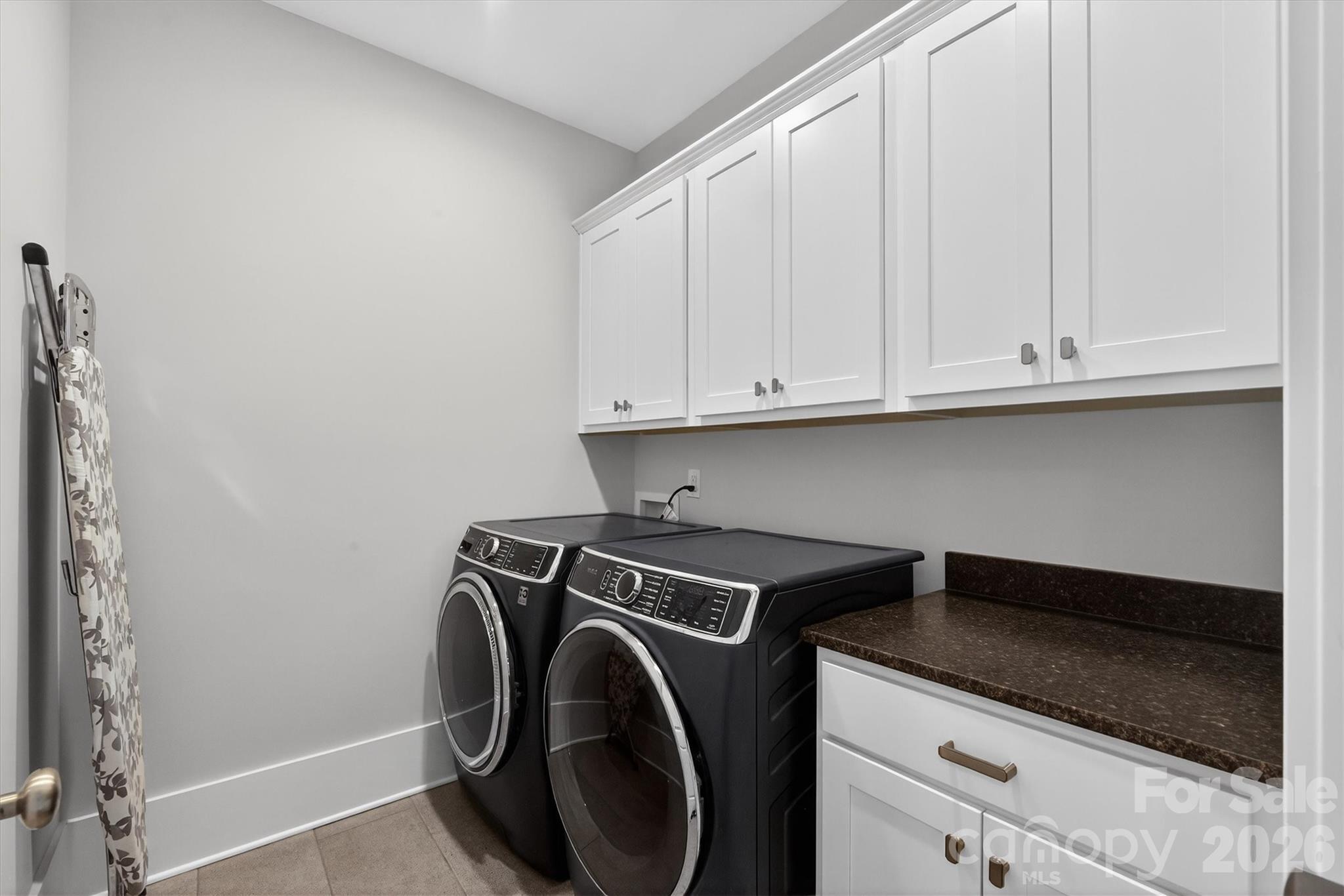 2815 Hillside Springs Drive