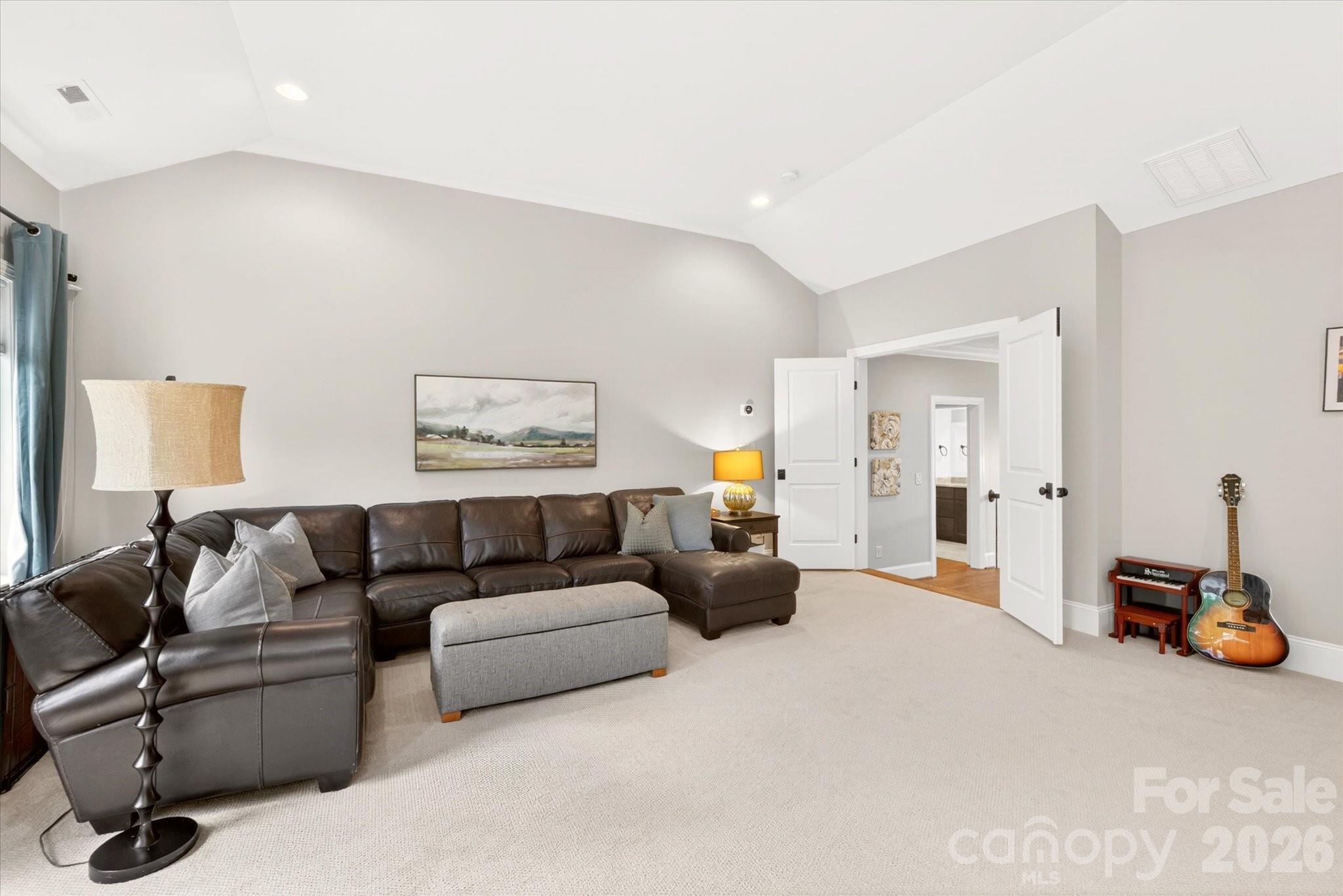 9004 Sunday Silence Drive