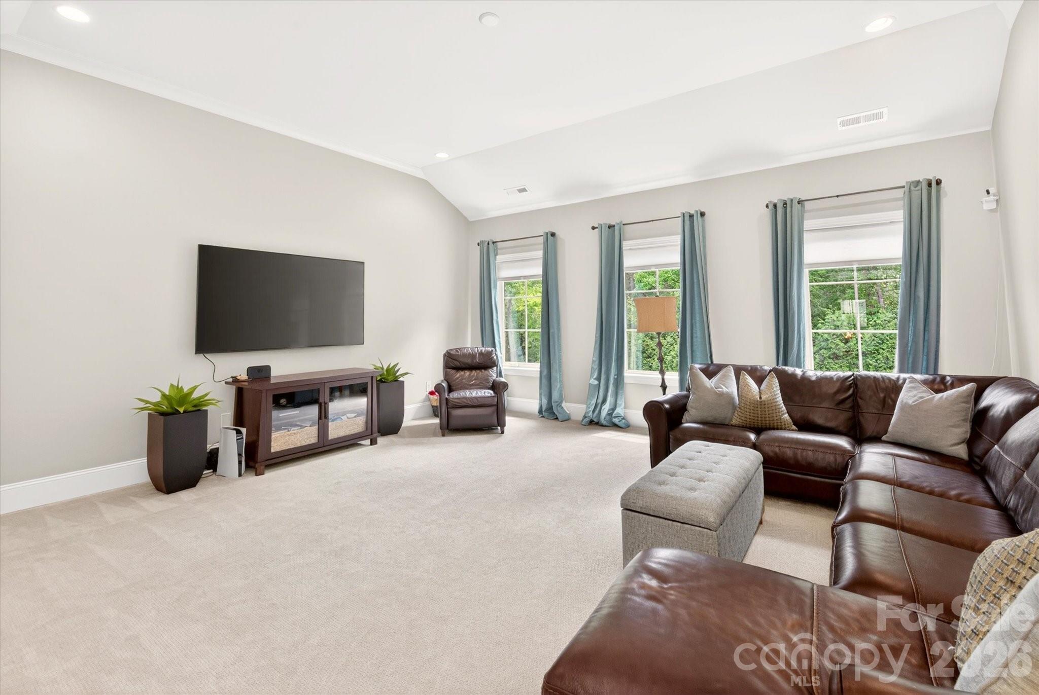 9004 Sunday Silence Drive