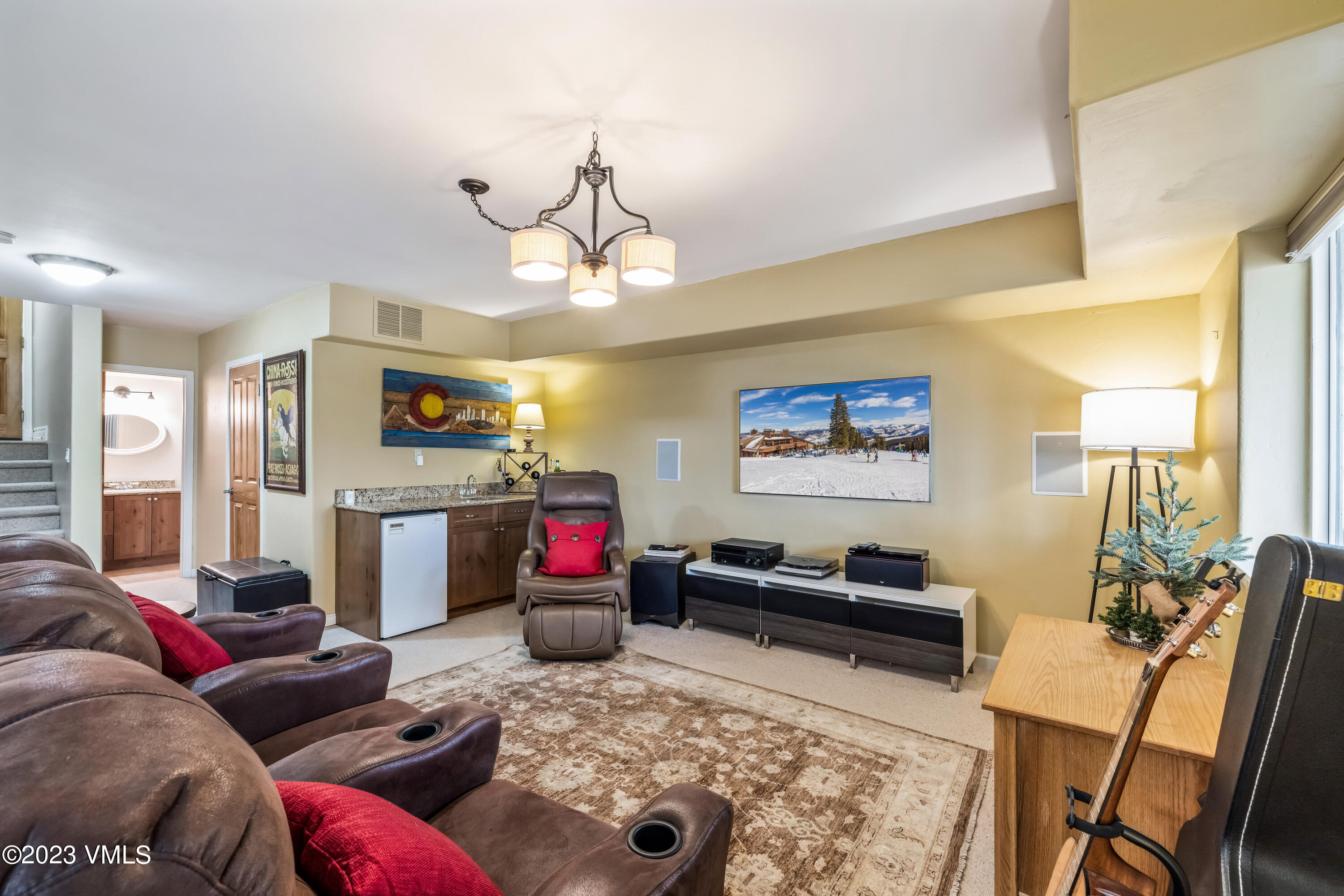 26 Lariat Court