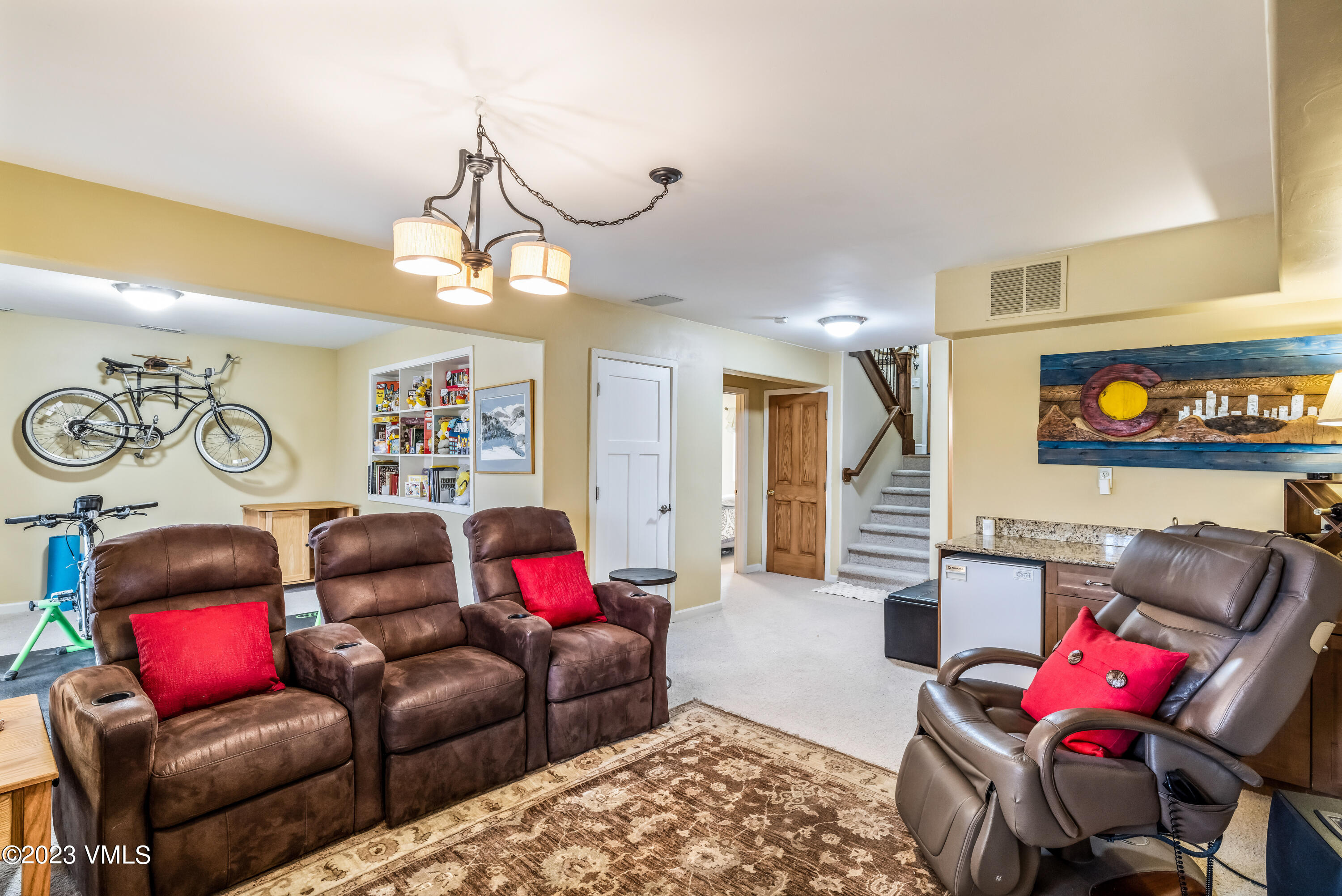 26 Lariat Court