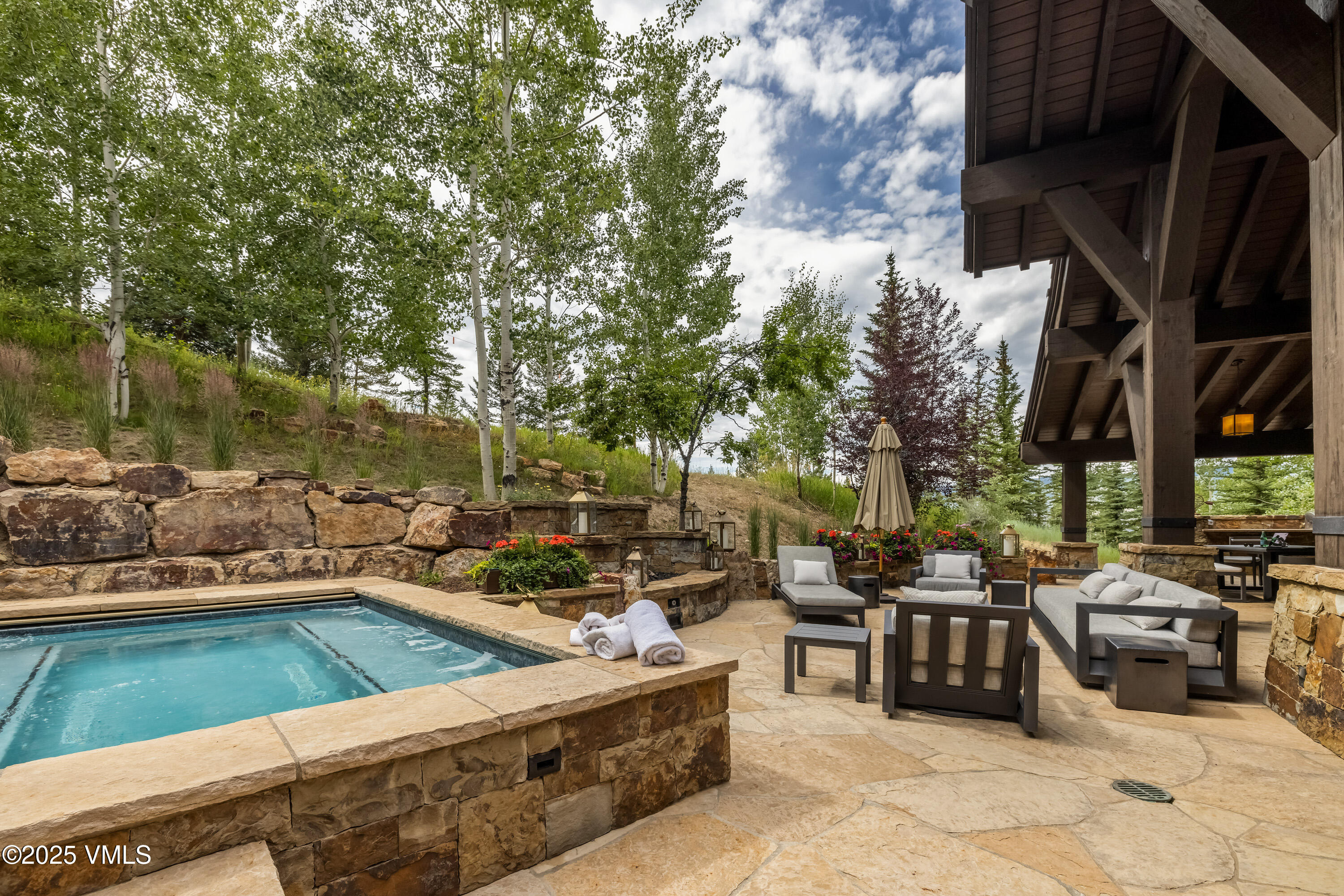 494 Horizon Drive