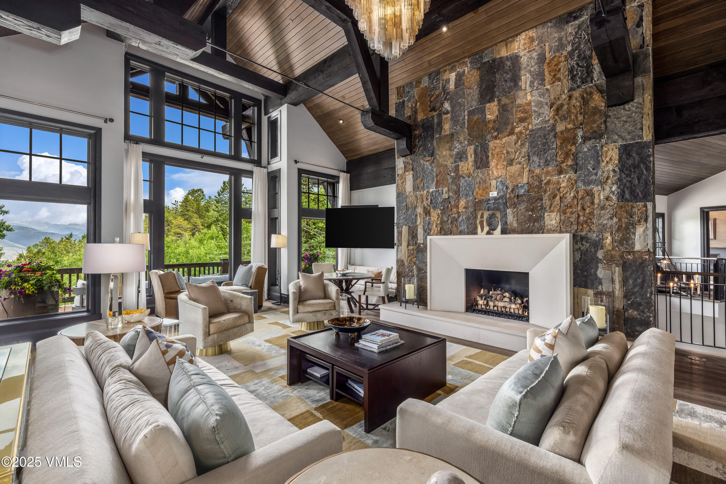 494 Horizon Drive