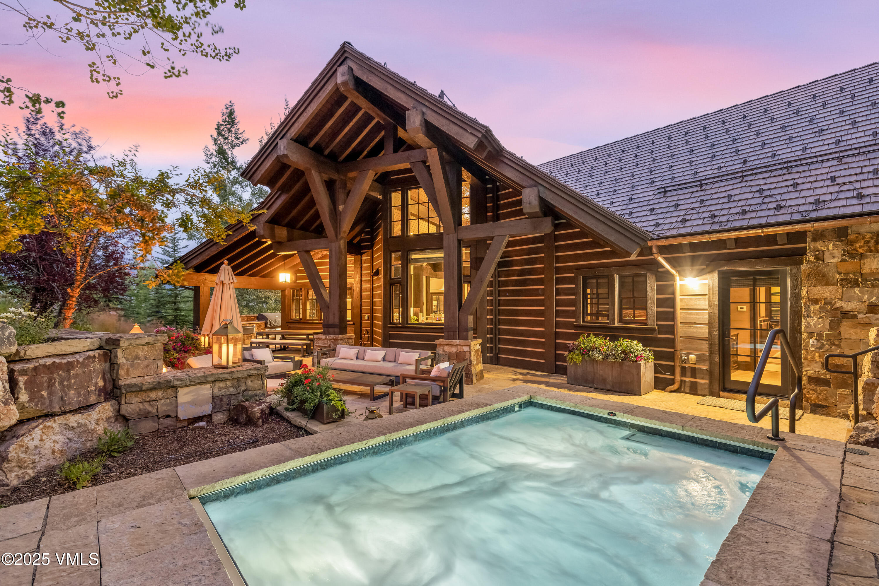 494 Horizon Drive