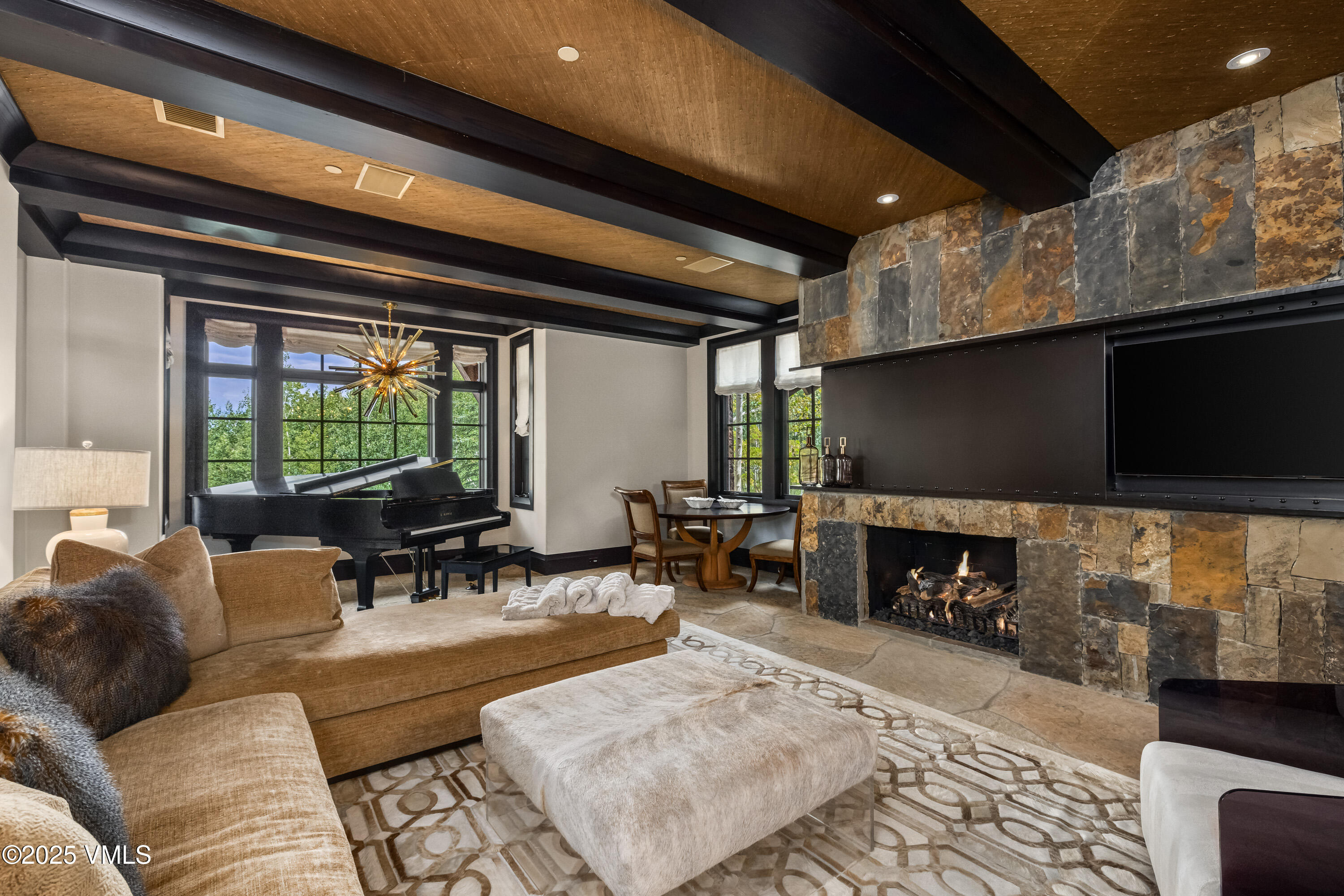 494 Horizon Drive